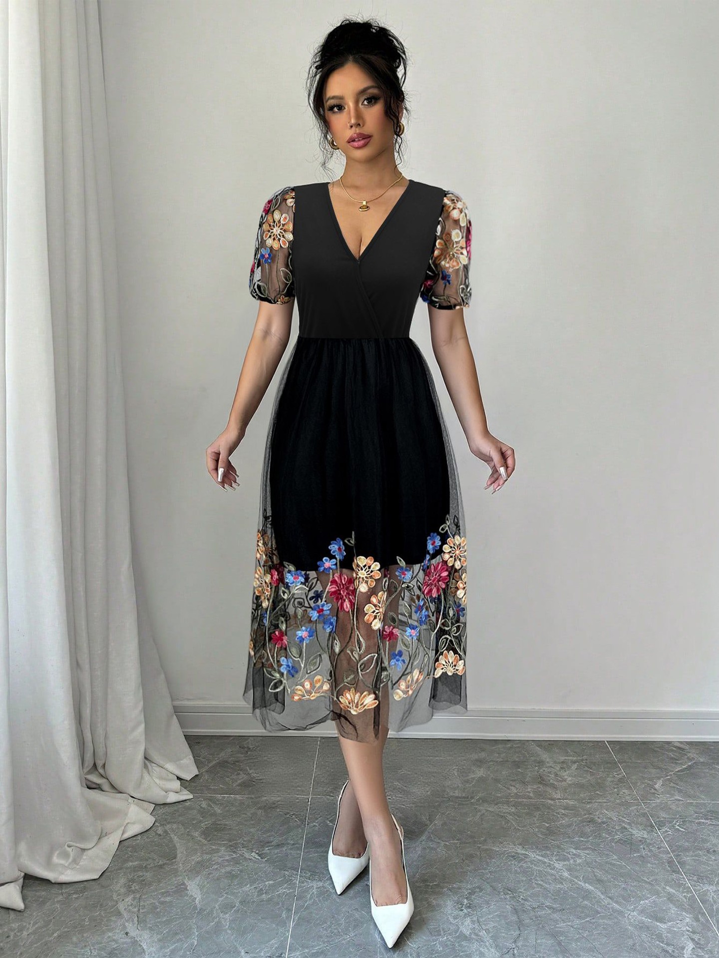 Vacation A-Line Puff Sleeve Embroidered Maxi dress