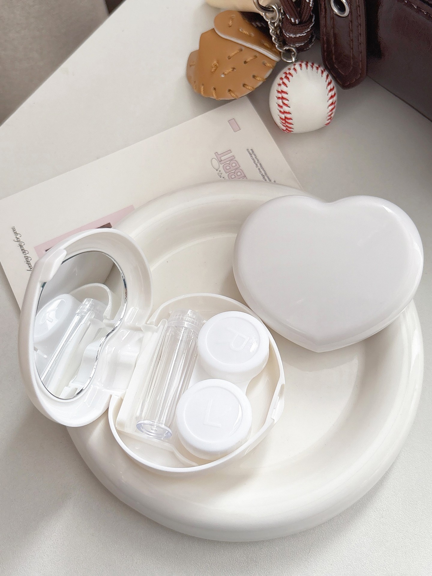 1Set(4pcs) Heart Contact Lens Cases