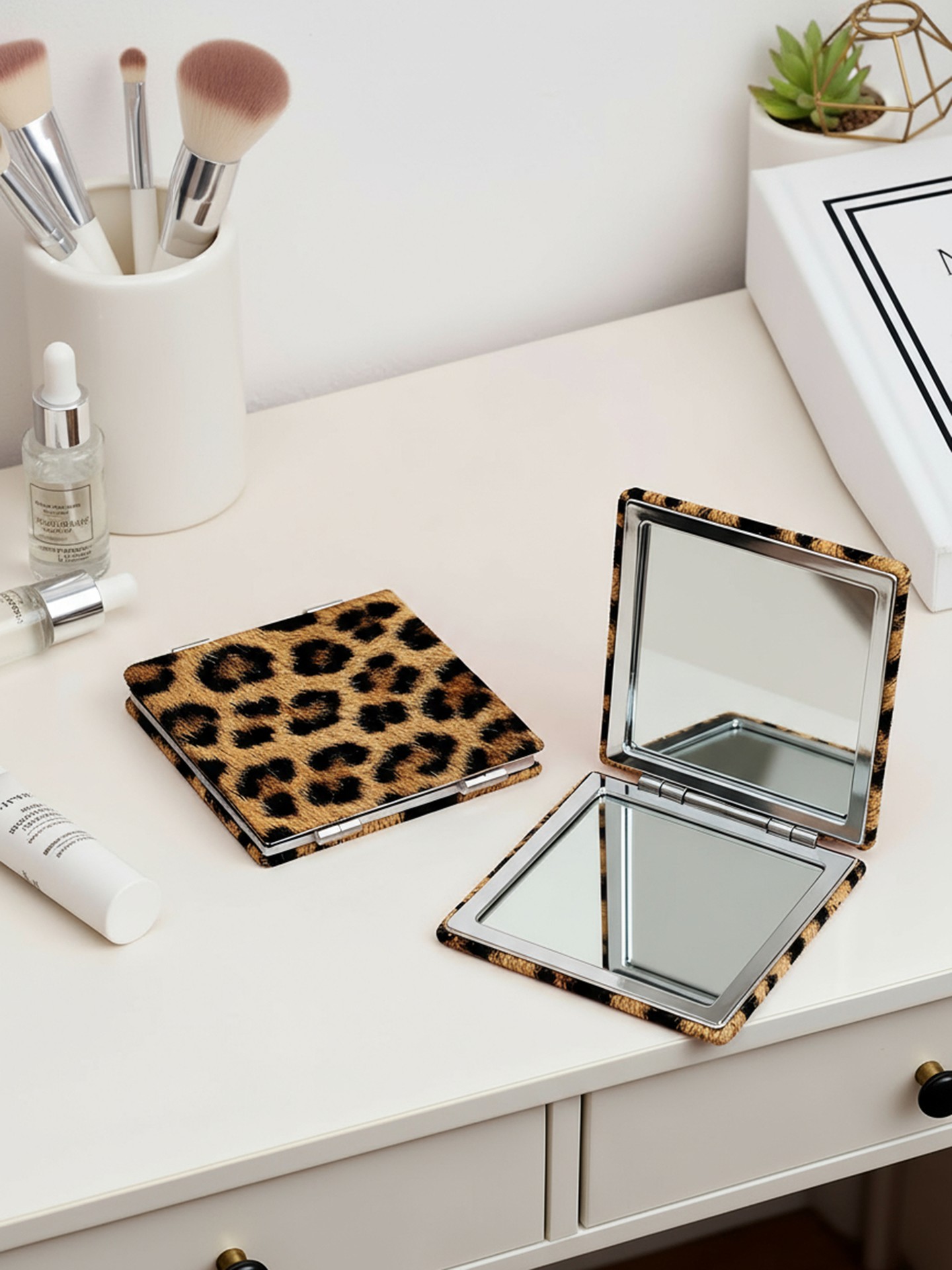 Leopard-print Furry Makeup Mirror