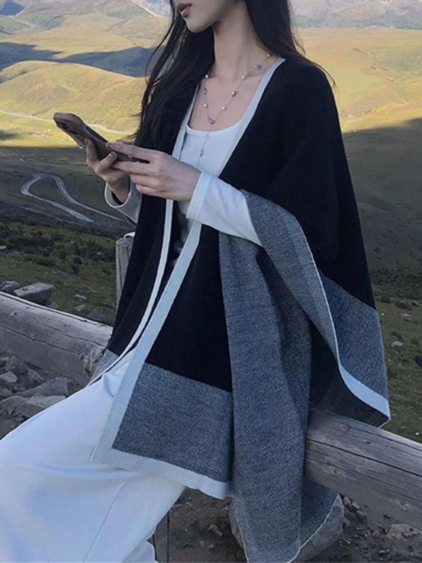 Contrast Knit Cardigan
