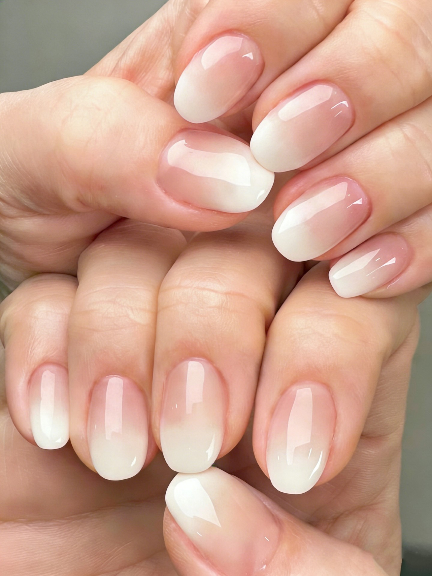 Gradient Artificial Nails
