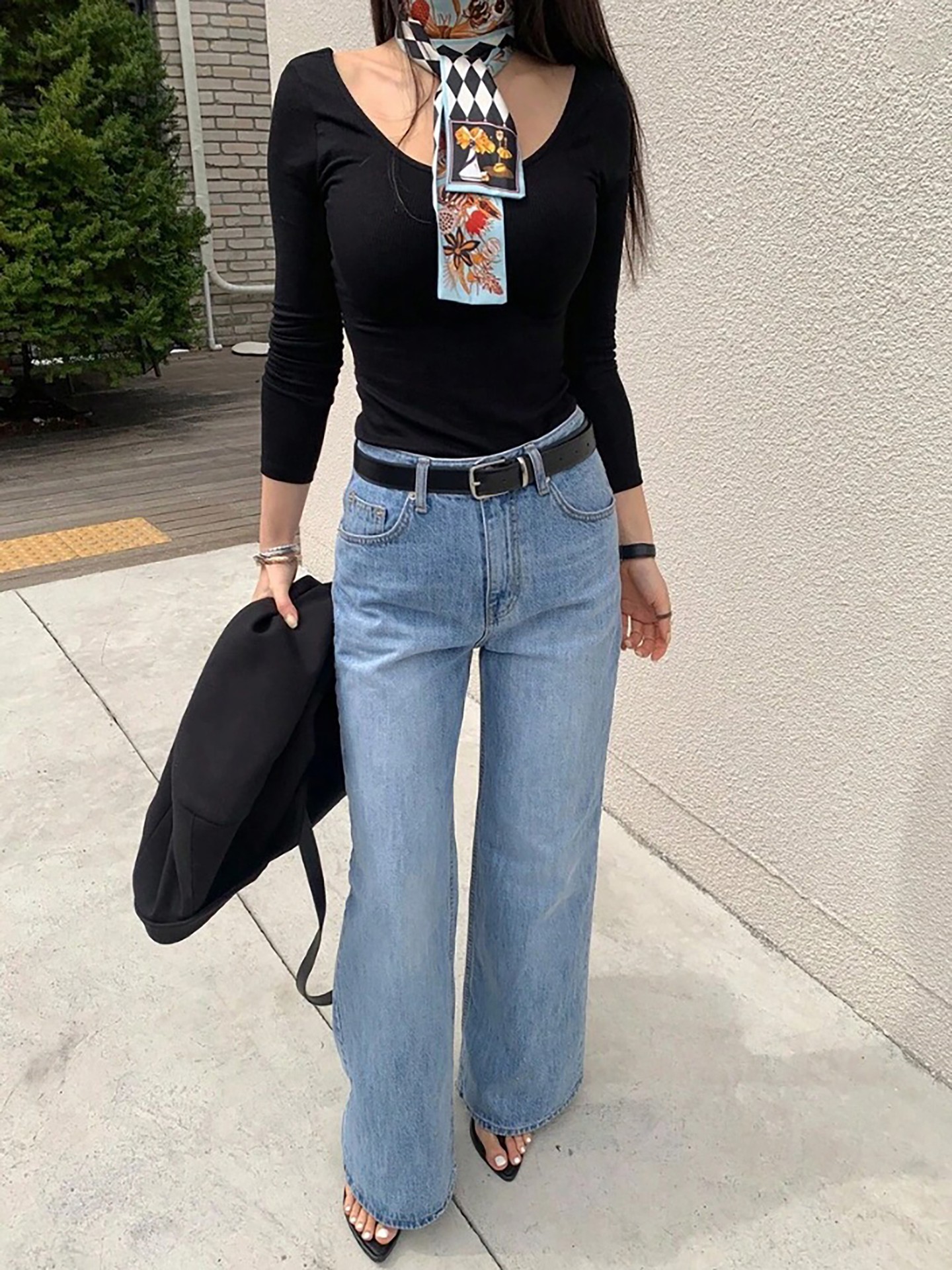 Rivet-Embellished Straight Leg Jeans