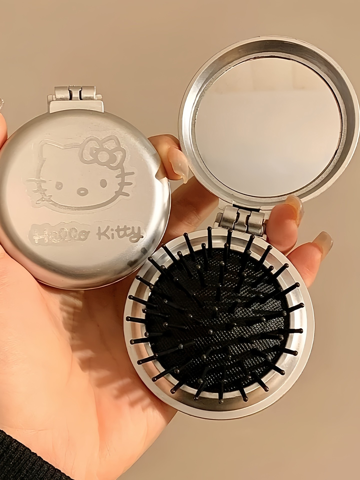 Hello Kitty Embossed Compact Mirror Hair Comb