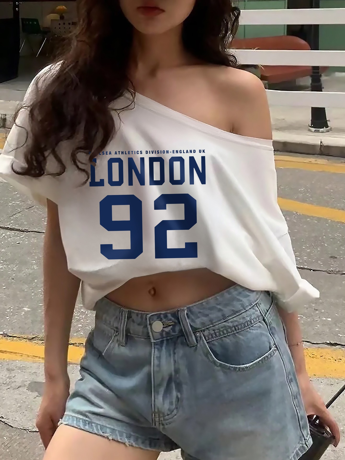 London 92 Printed Pullover T-Shirt