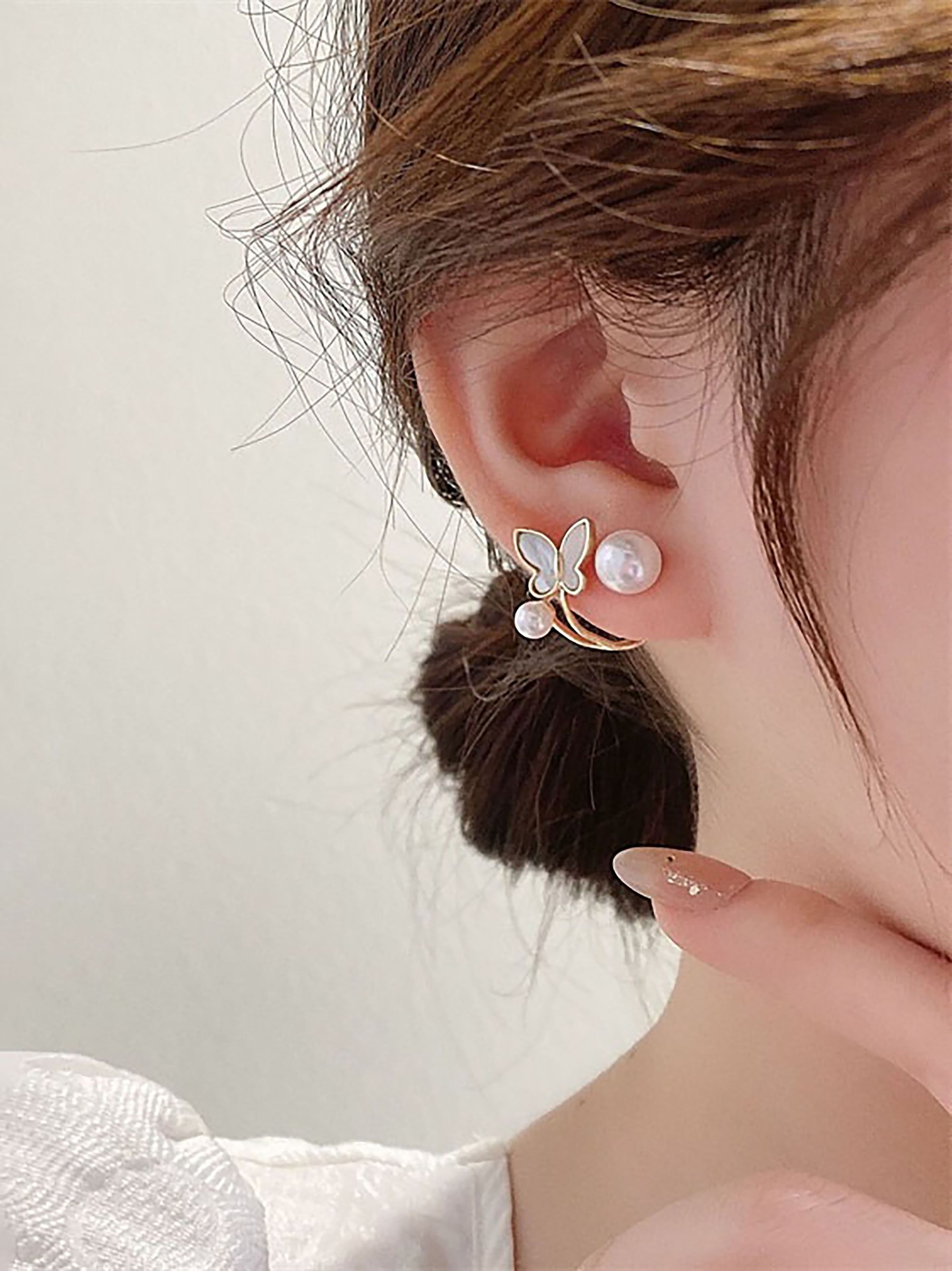 Pearl Stud Earrings
