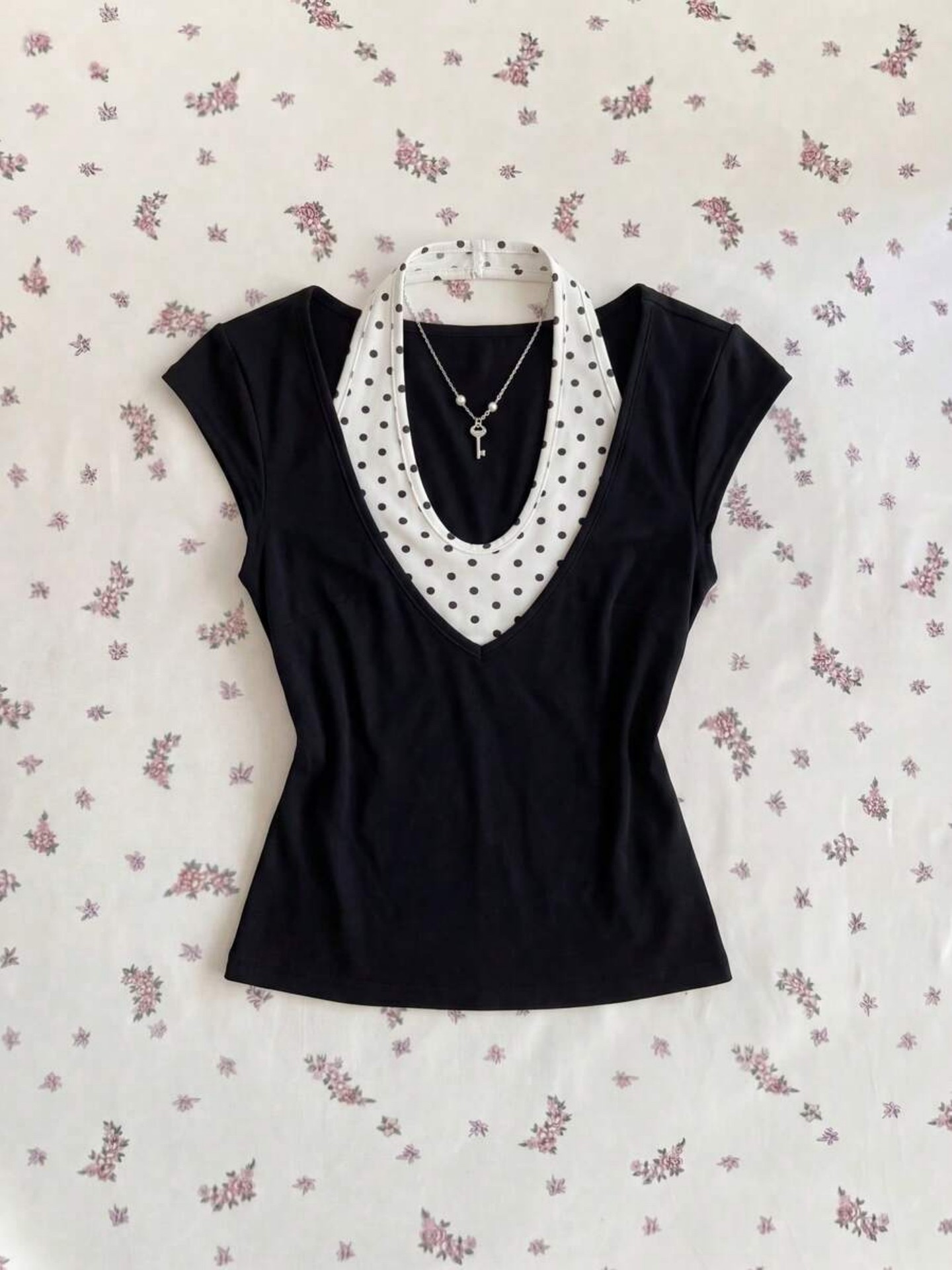 Contrast Top