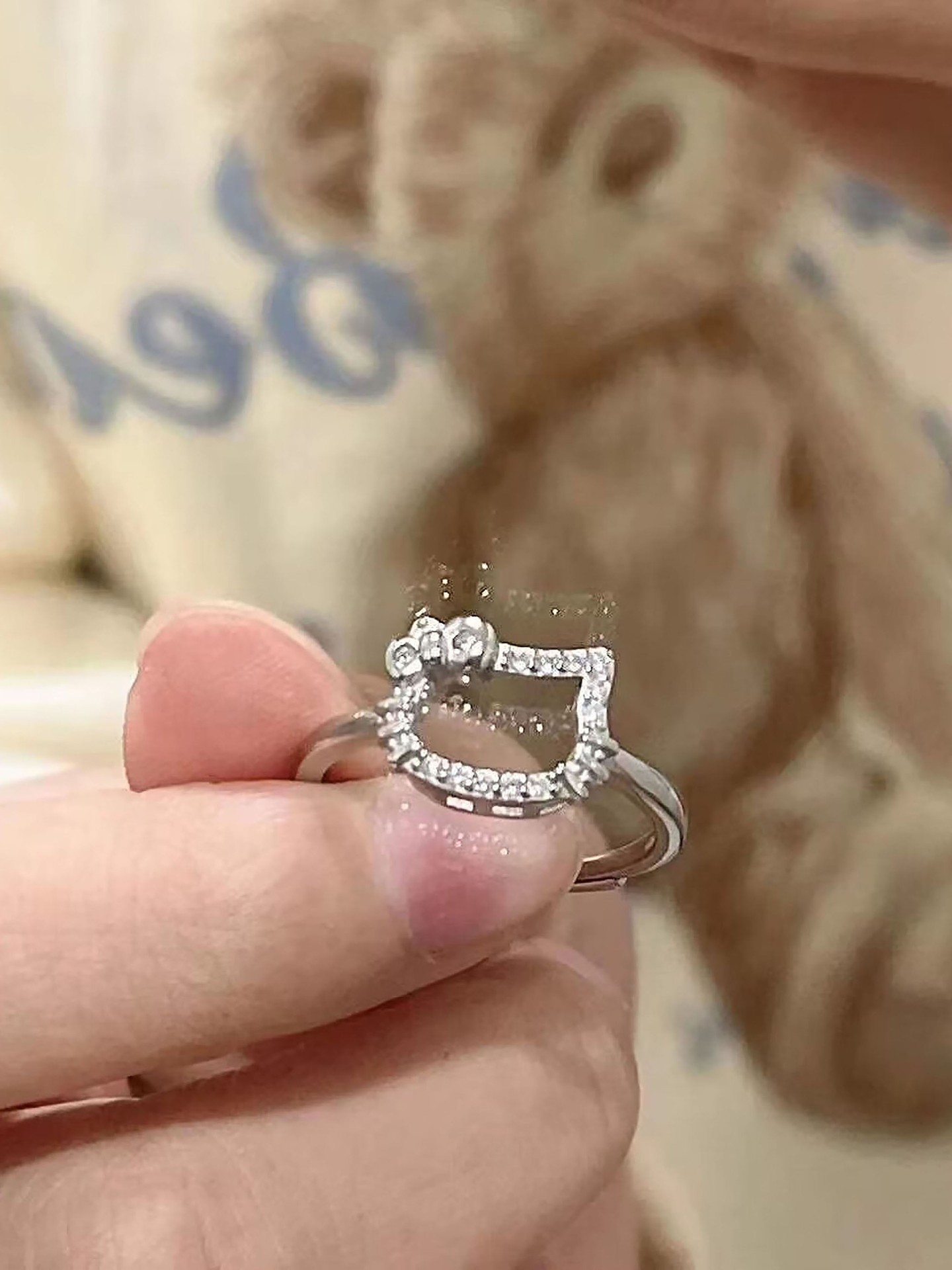 Hello Kitty ring