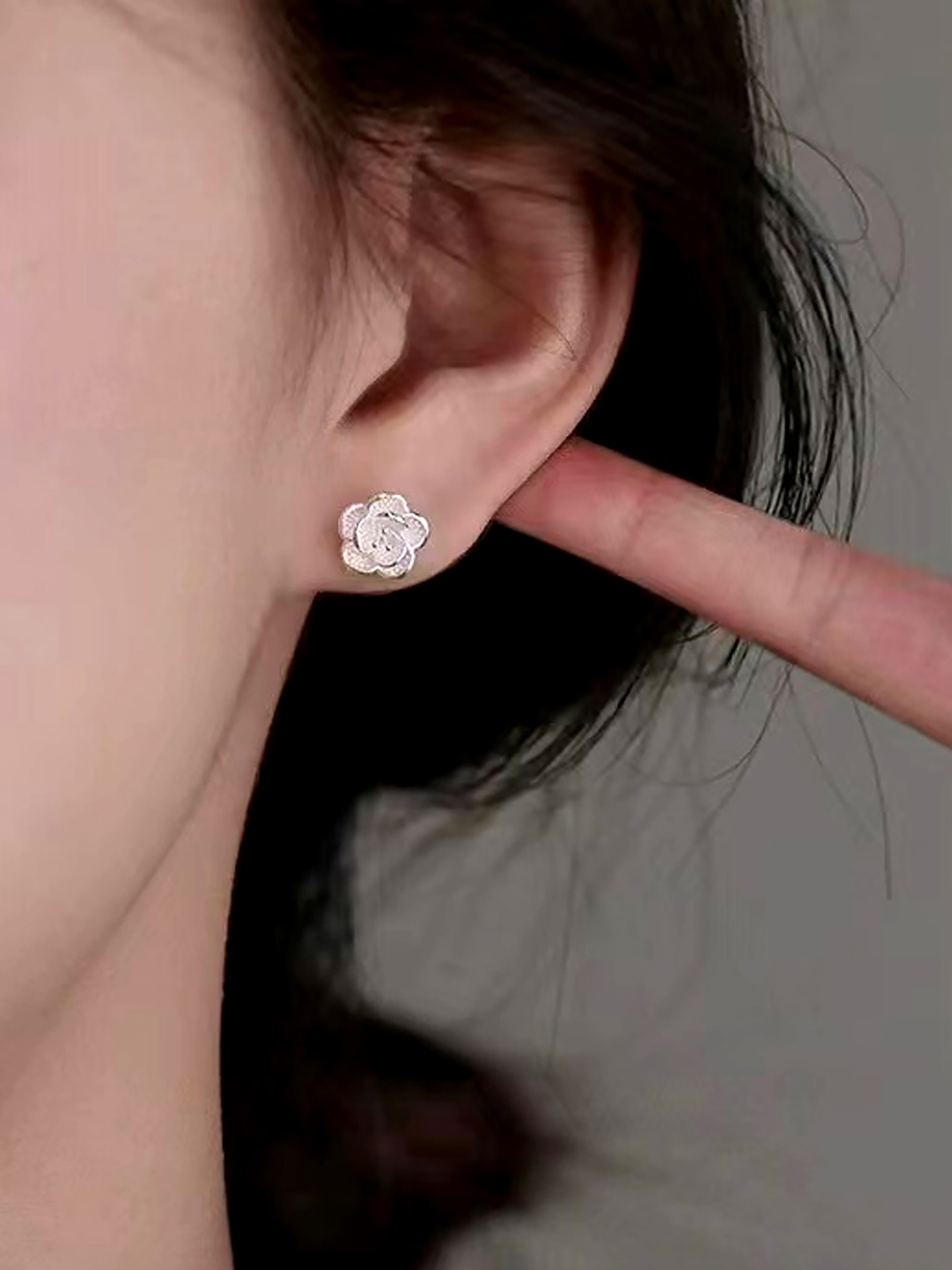 Flowers Artificial Jewellery - Stud