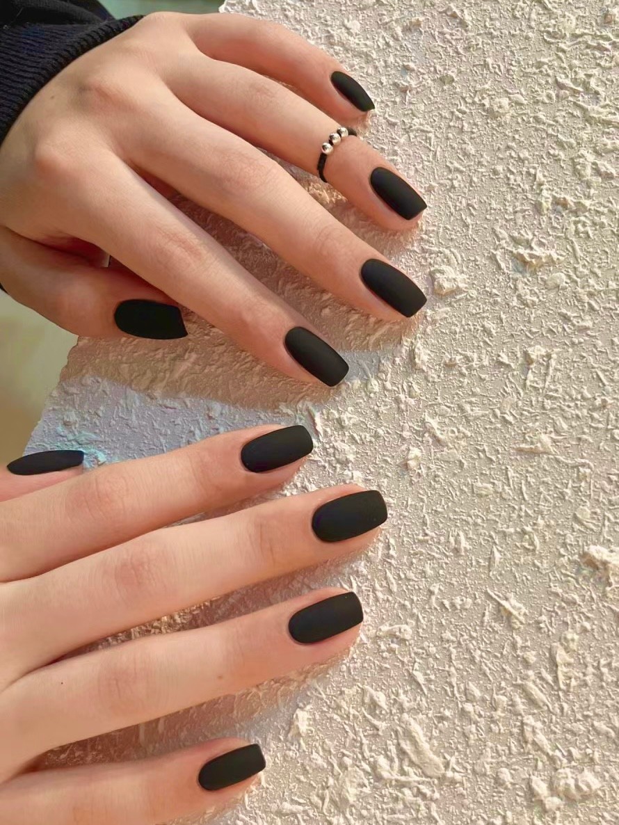 Black Matte Medium Press On Nails