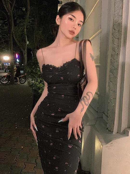 black floral bodycon dress Find Your long sleeve floral bodycon dress