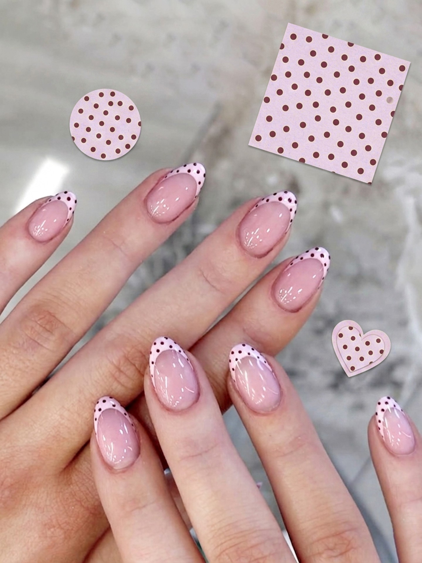 Polka Dots Artificial Nails