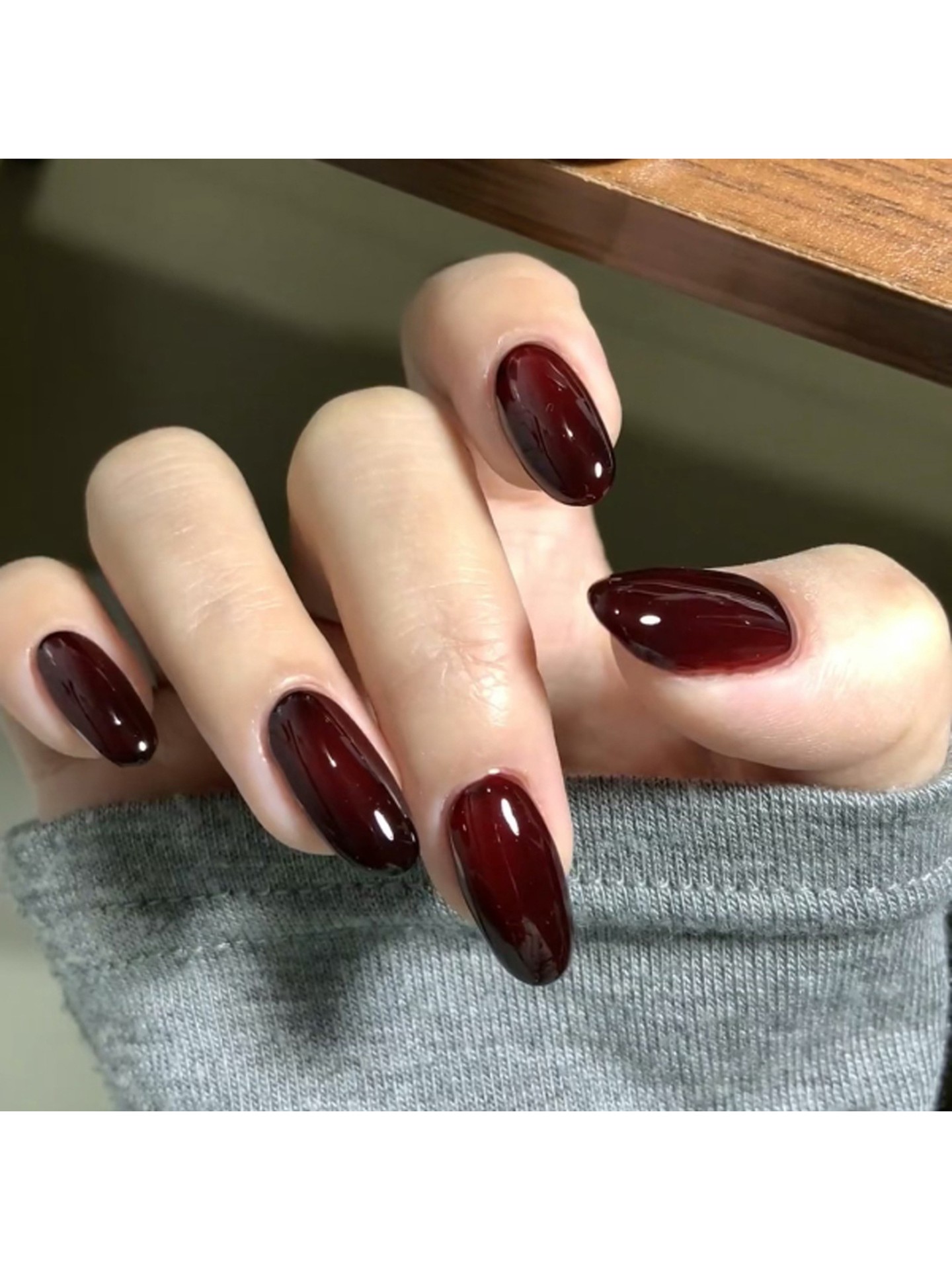 Cherry Red Gradient Artificial Nails