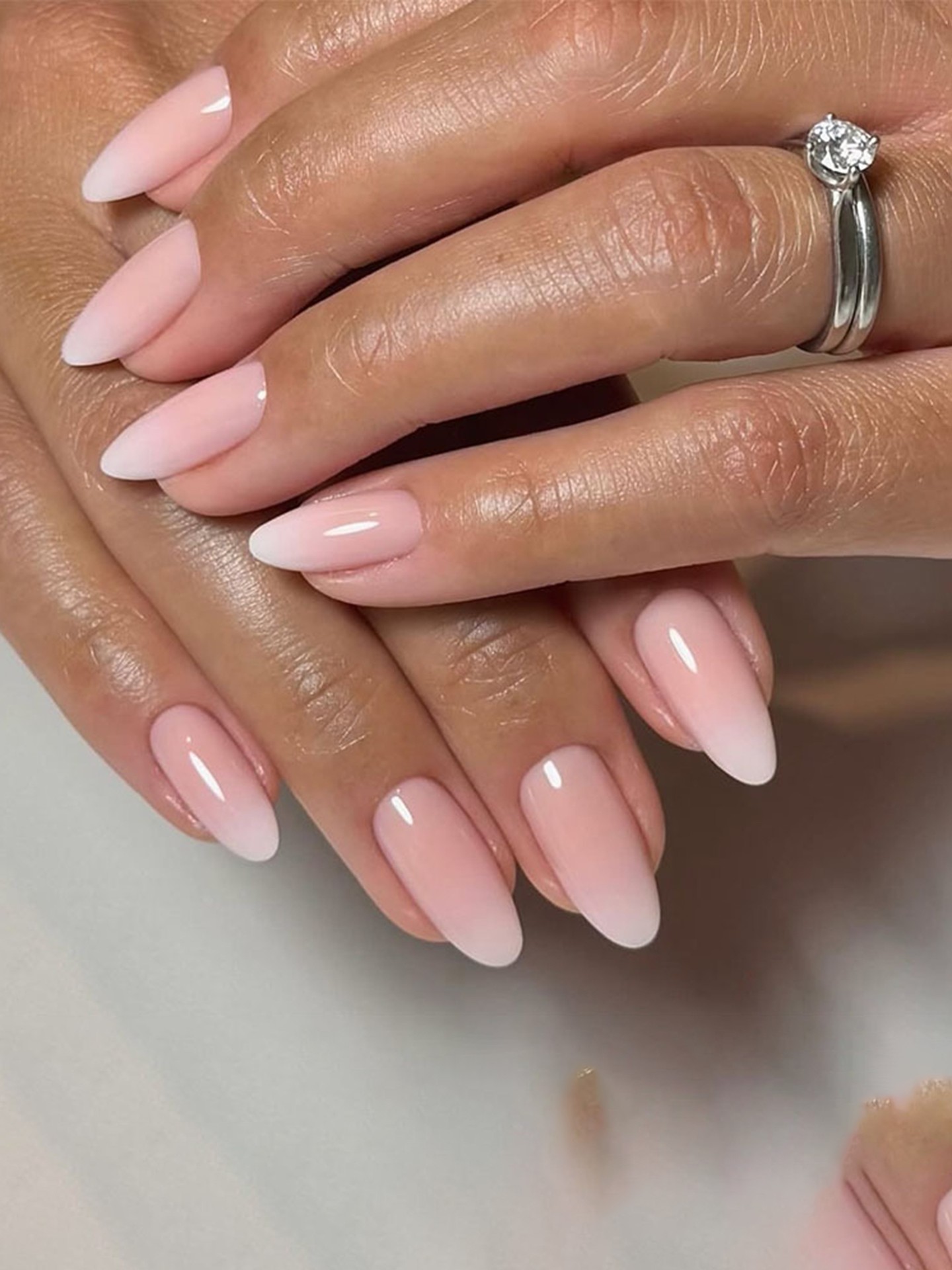 Gradient Artificial Nails