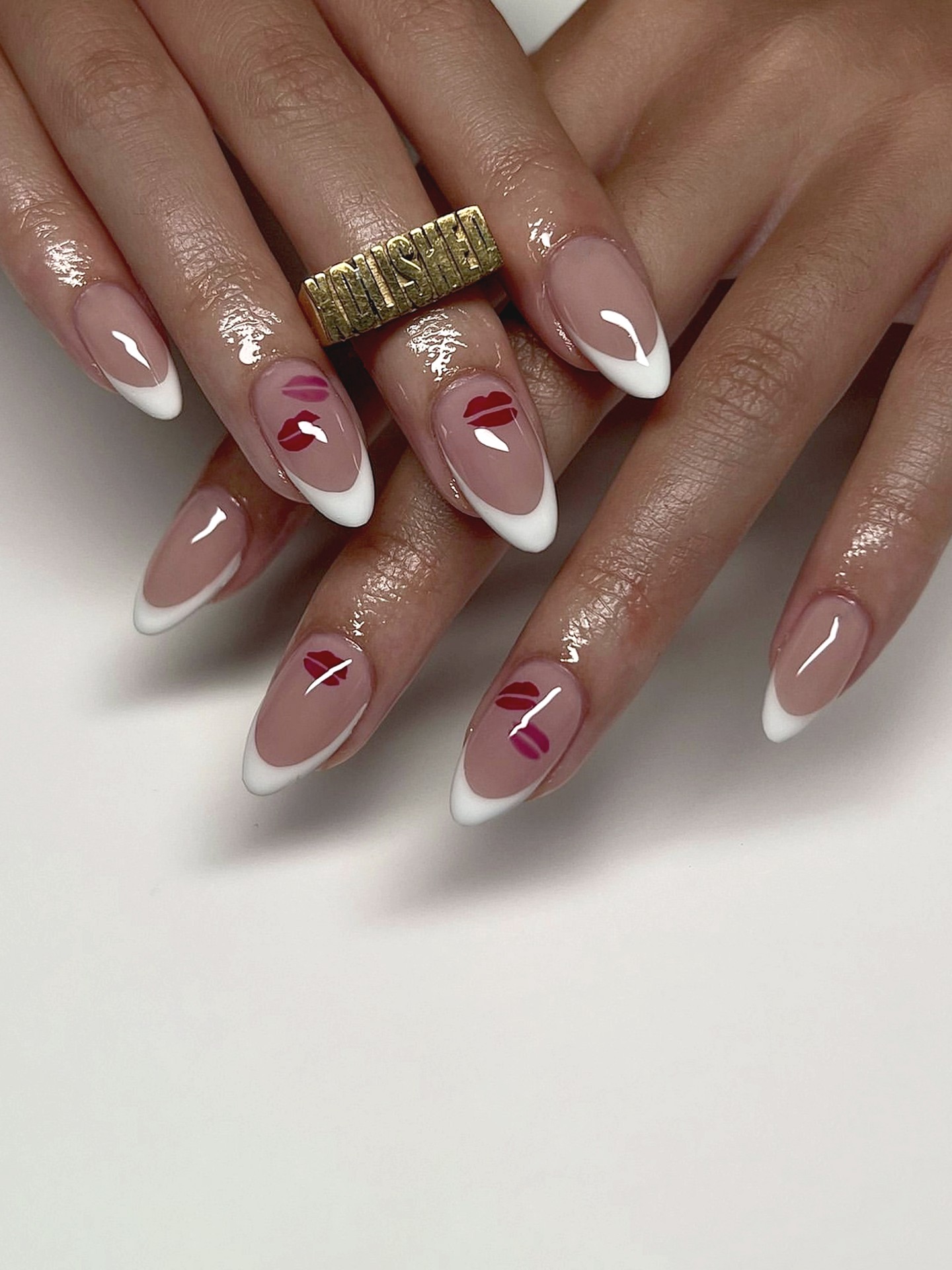 Red Lips Artificial Nails