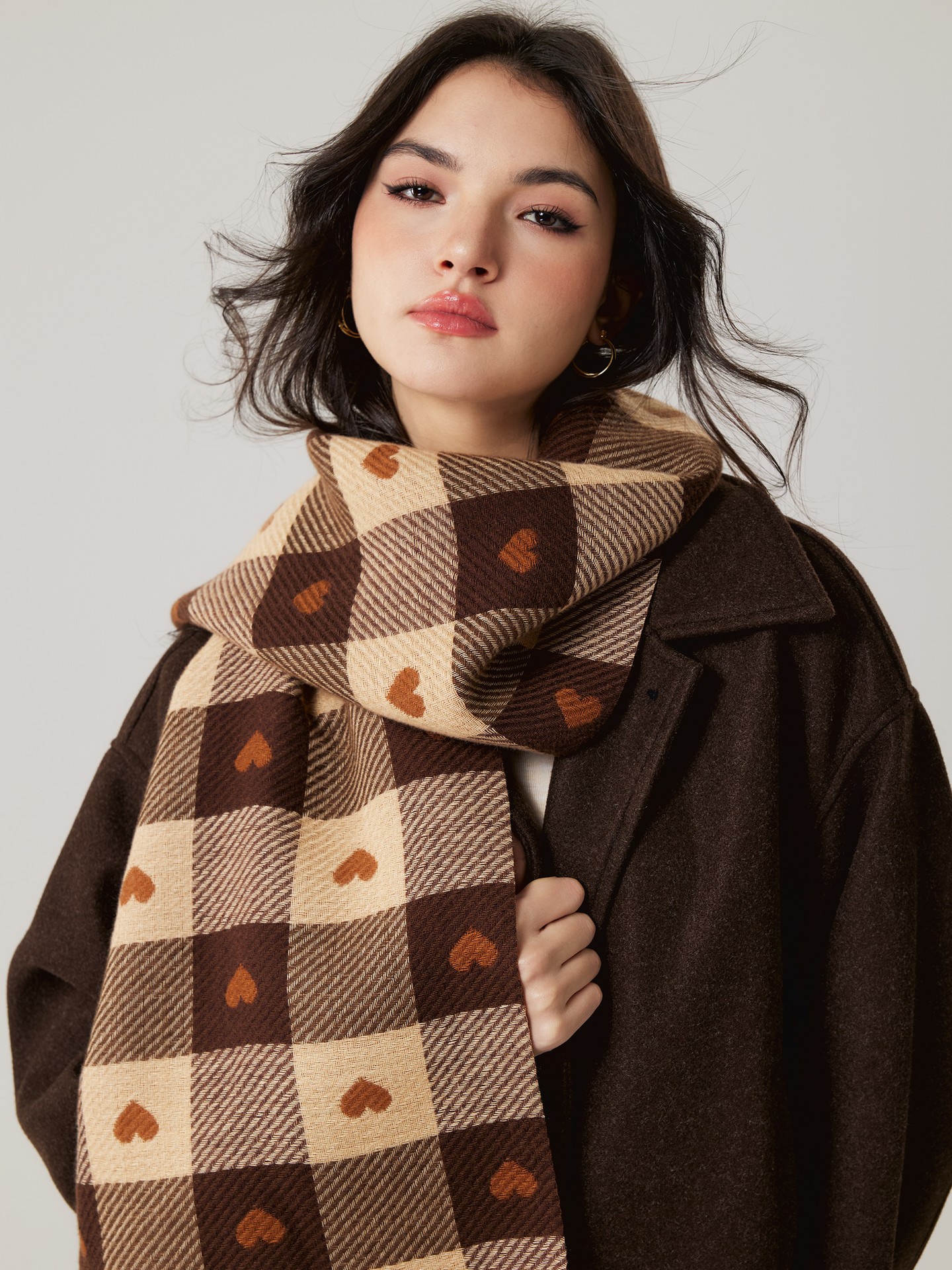 Cozy Heart Check Winter Scarf