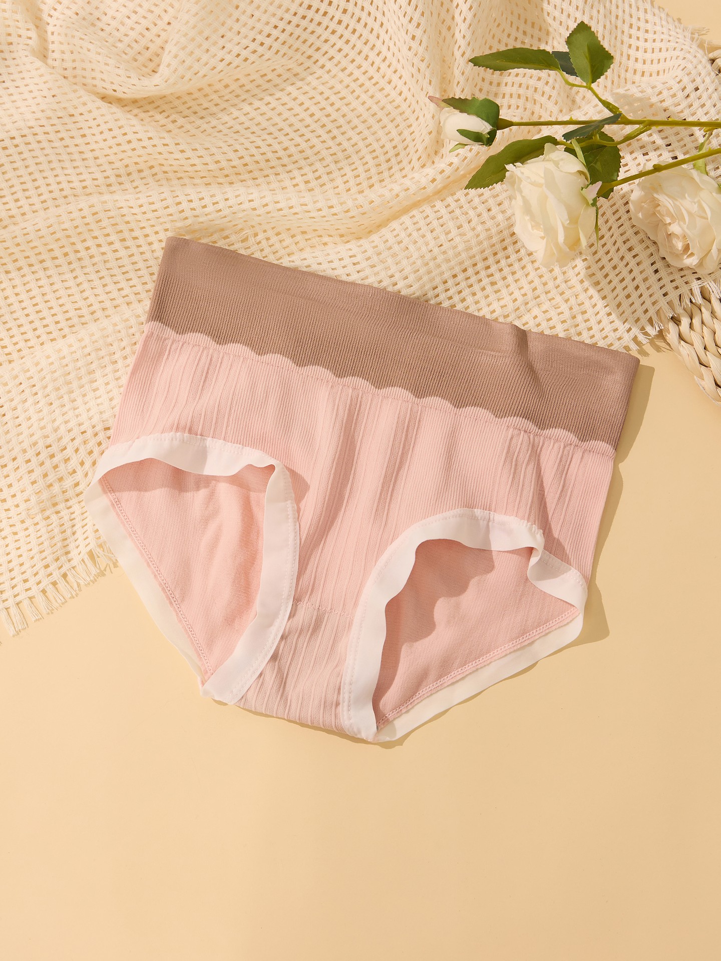 Soft-Girl Contrast High-Waist Brief