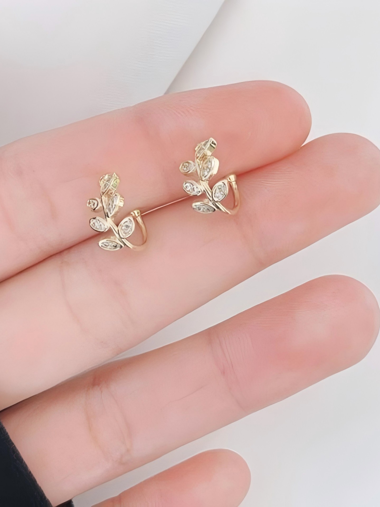 Plant Artificial Jewellery -Ear Cuff