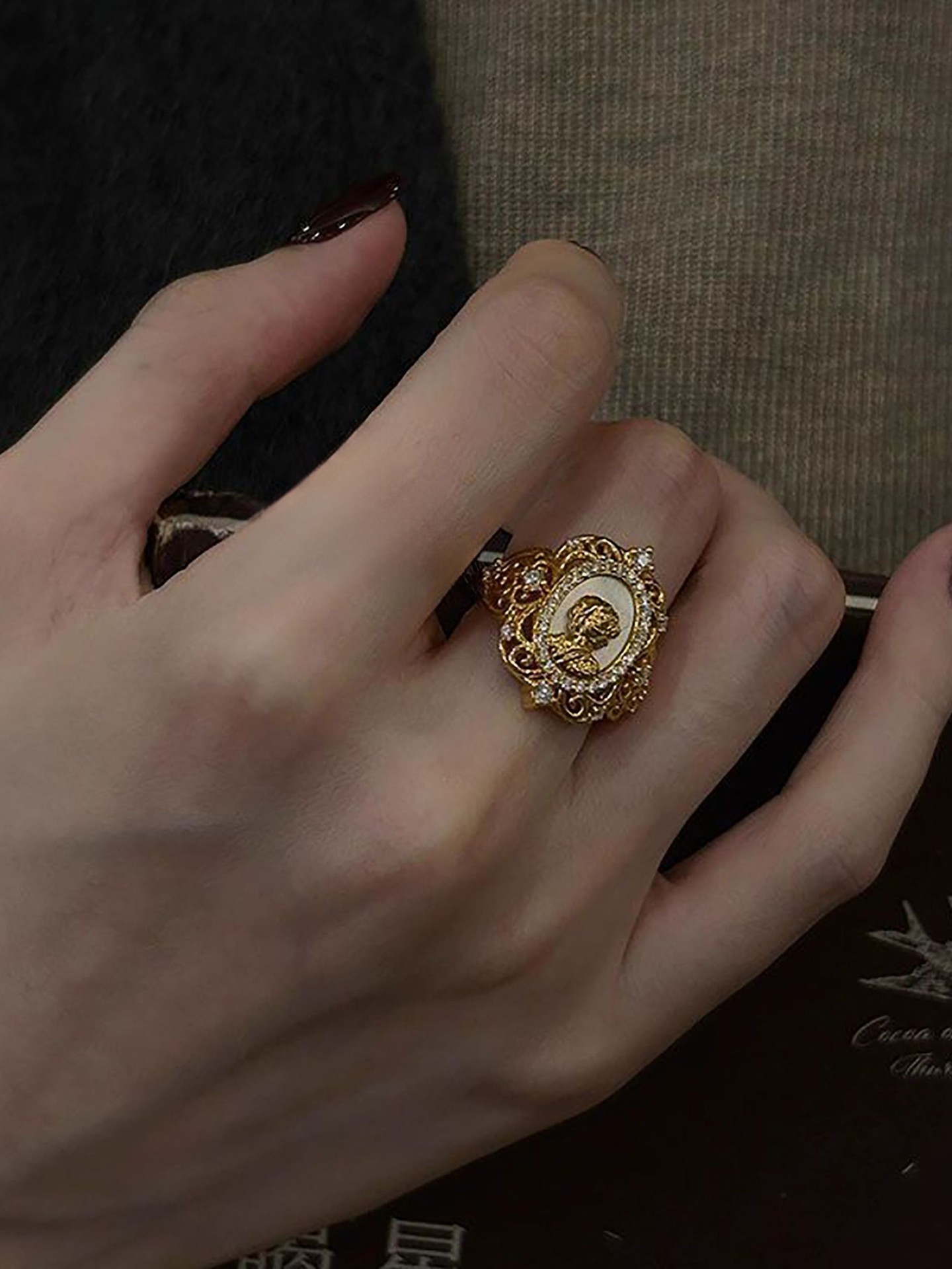 Portrait Fashion Ring