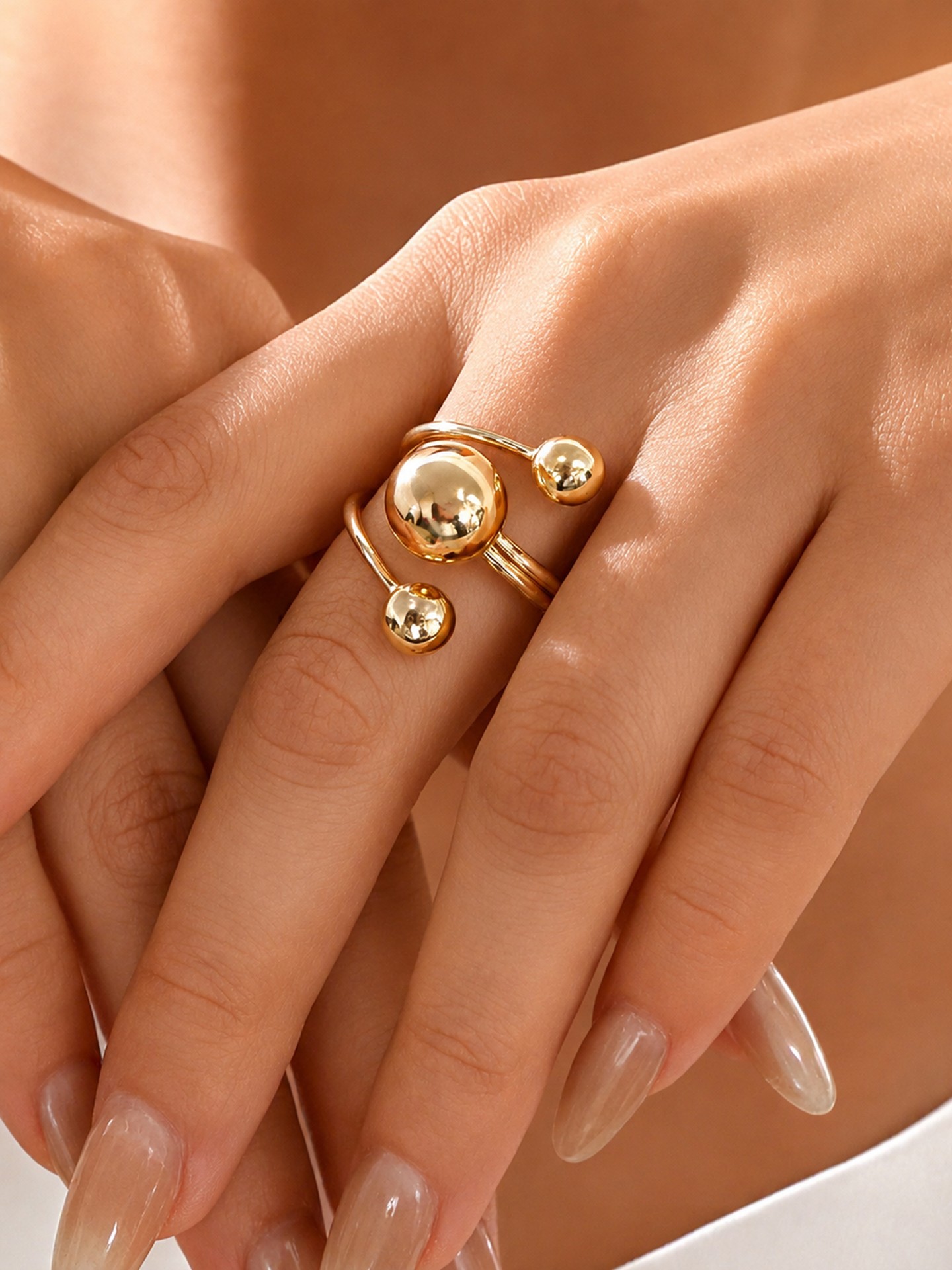 Round Fashion Ring