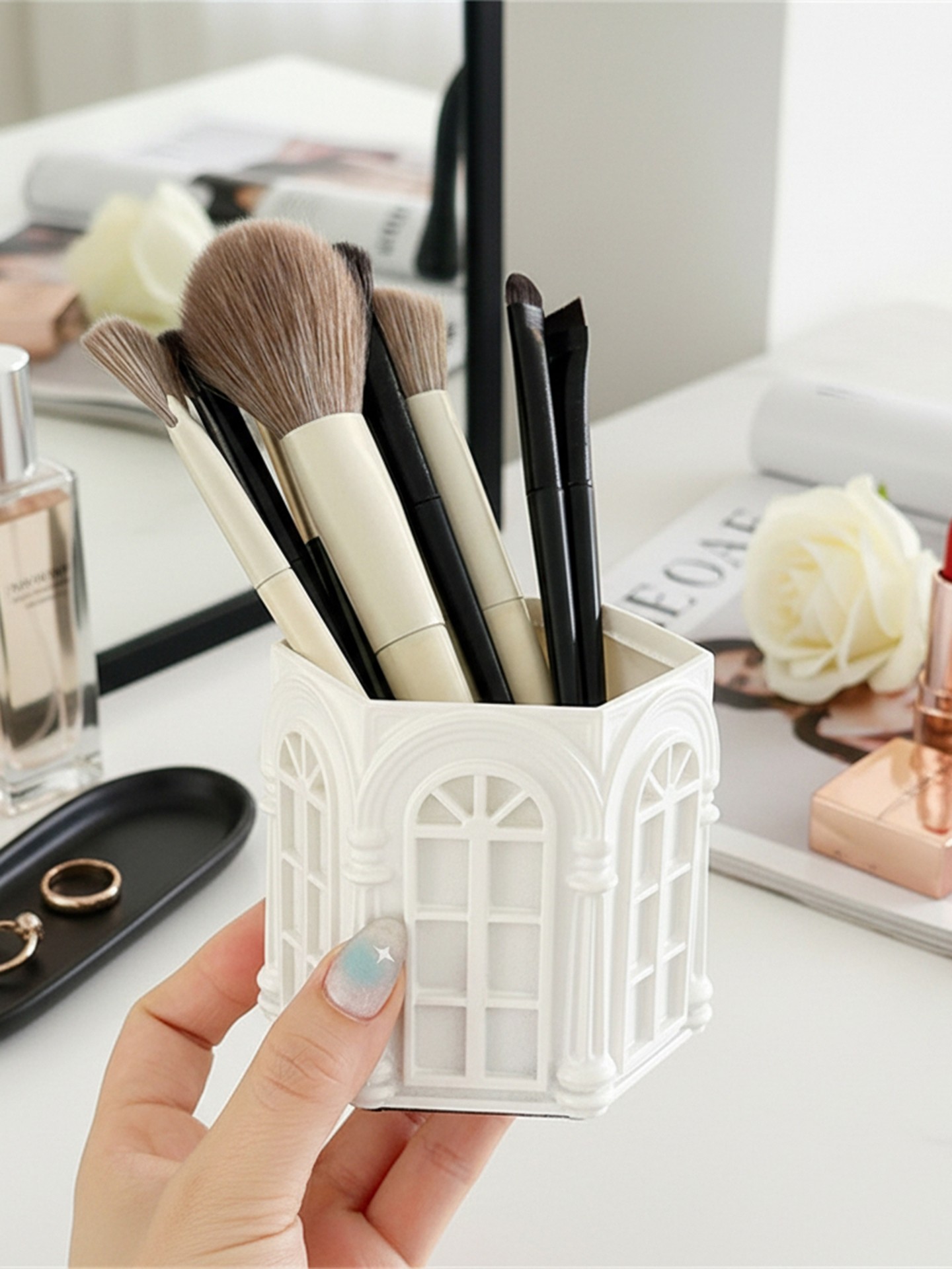 Palace Style Brush Shelf