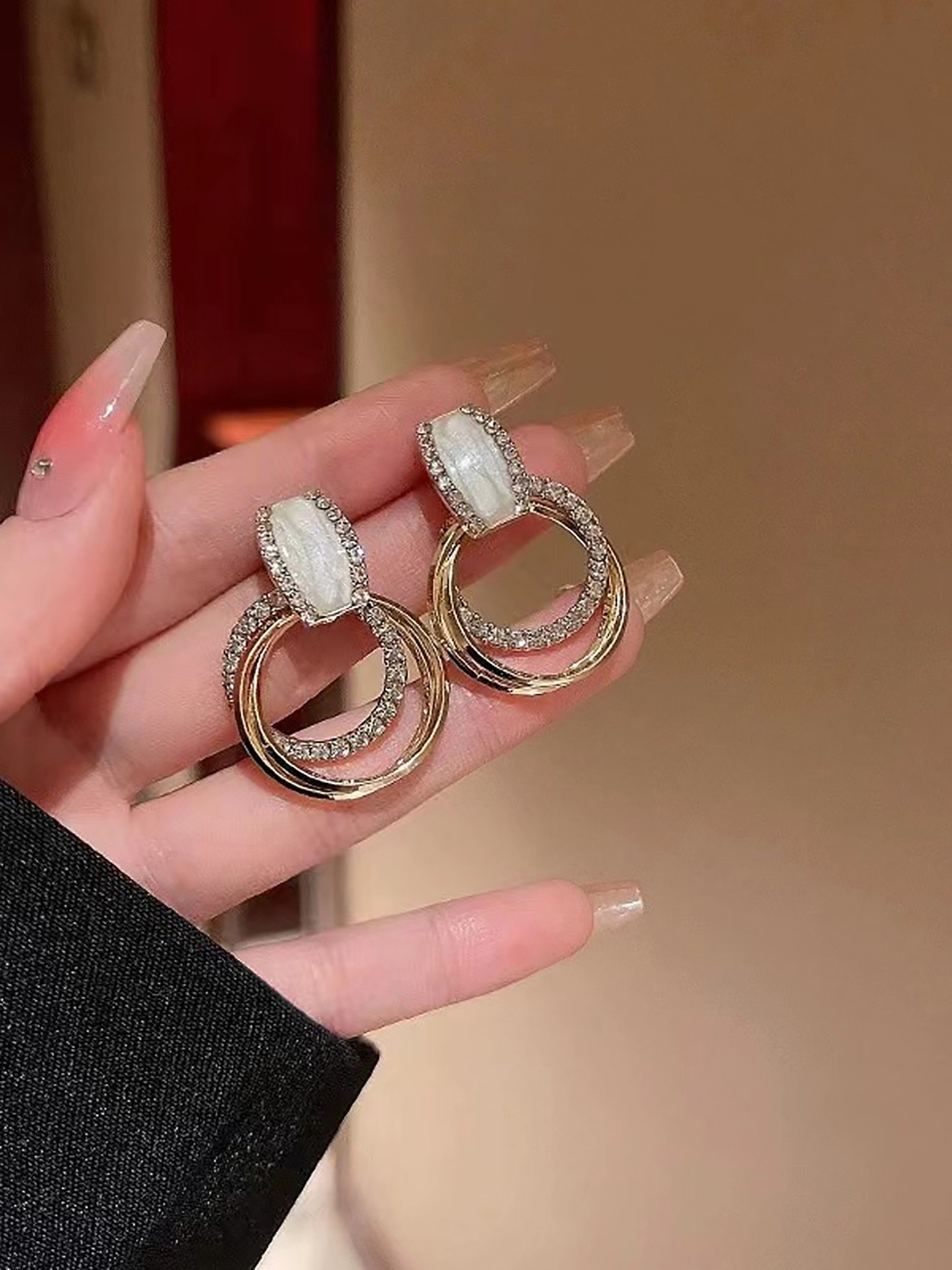 Round Stud Earrings