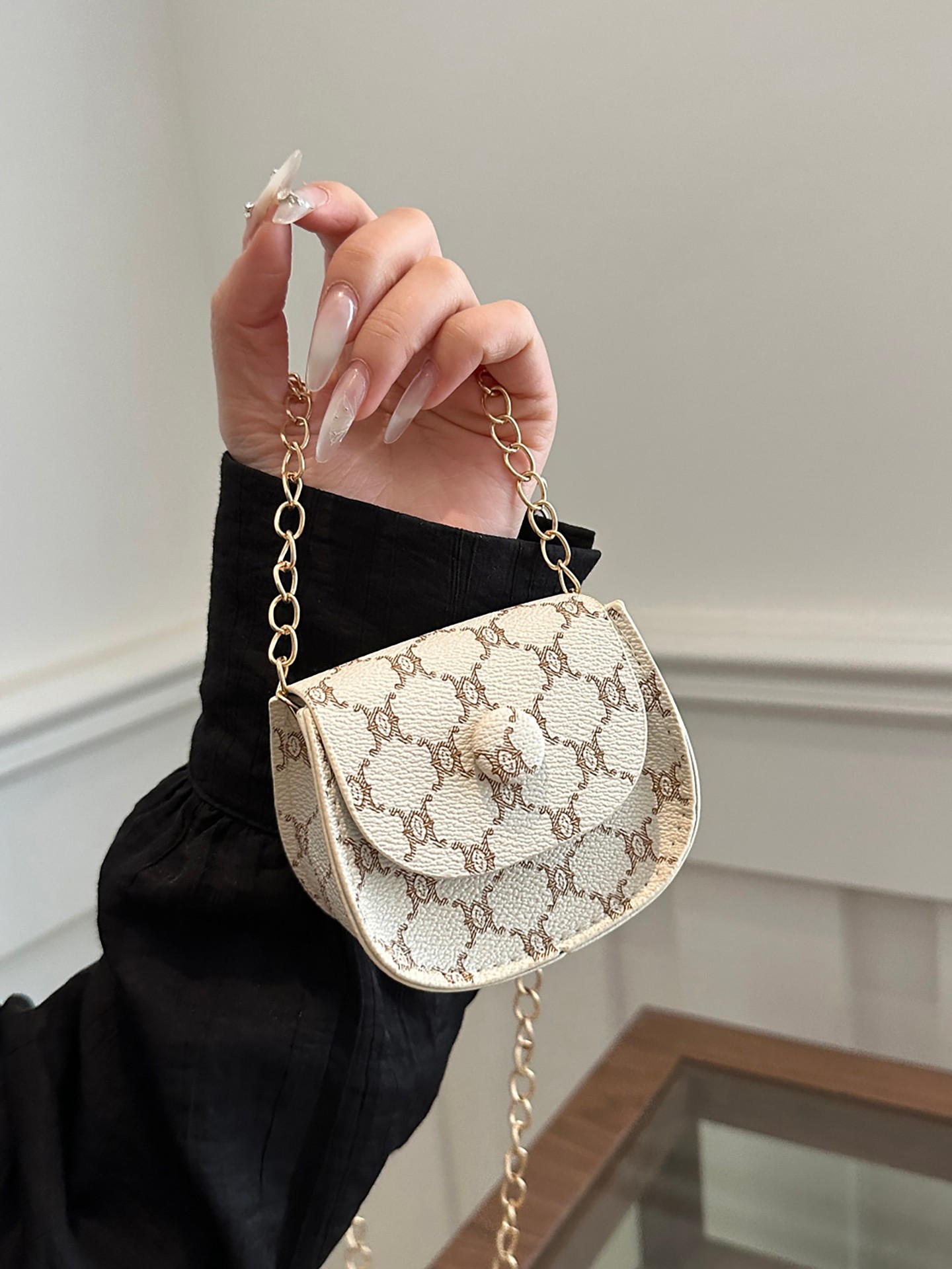 Chain Crossbody Bag