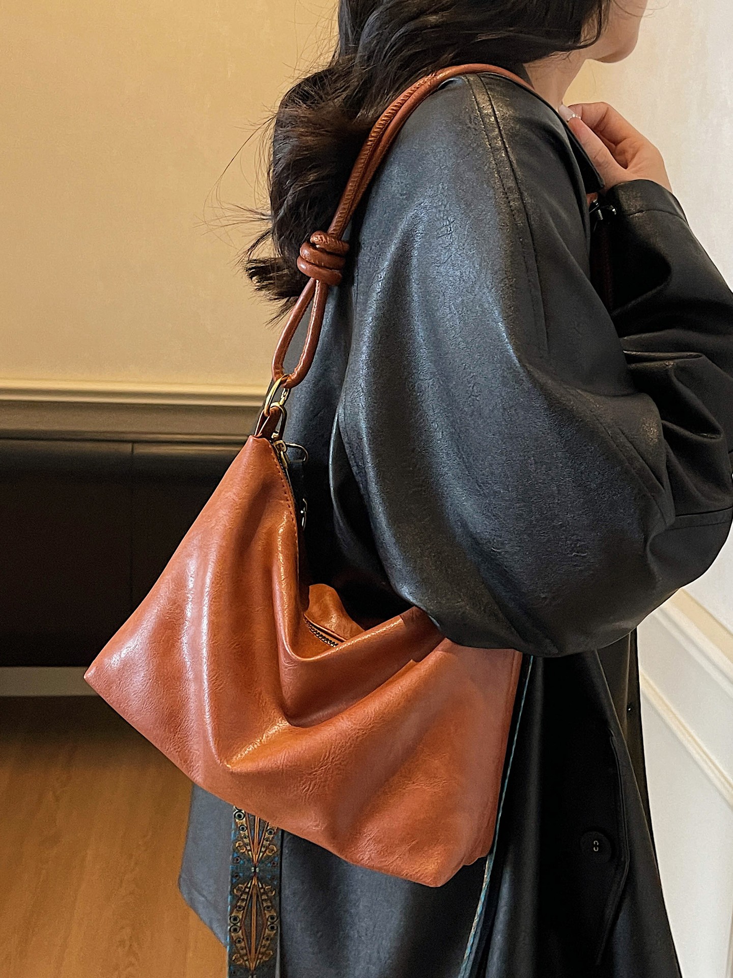 Knot Shoulder Bag