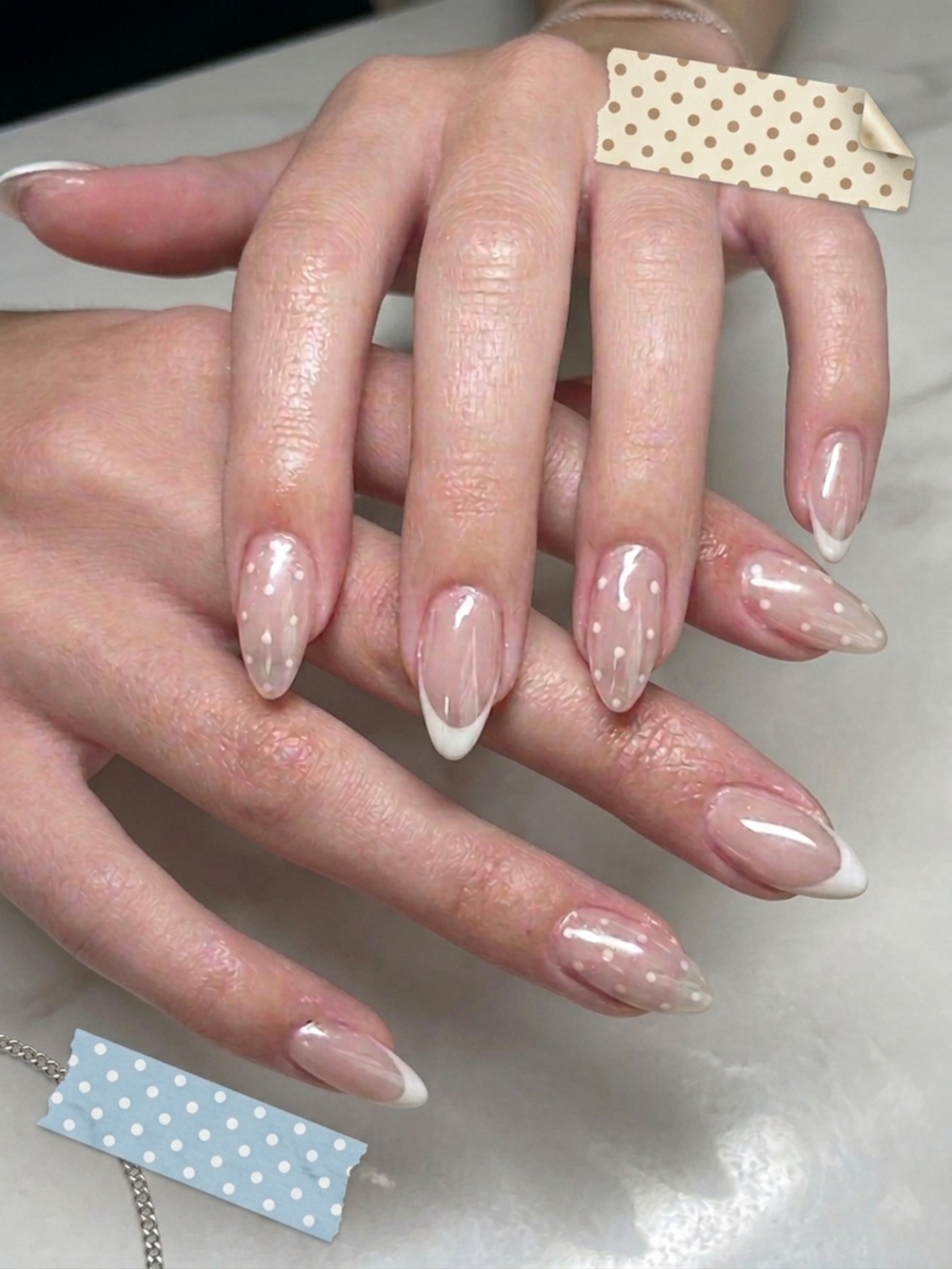 Polka Dots Artificial Nails