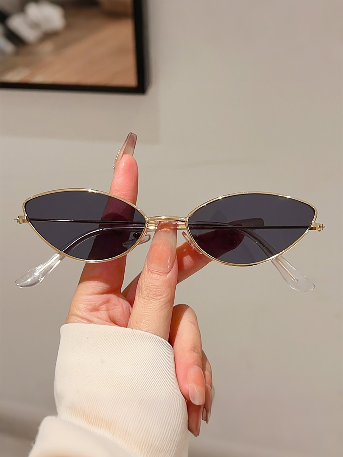 Metal Detail Retro Sunglasses