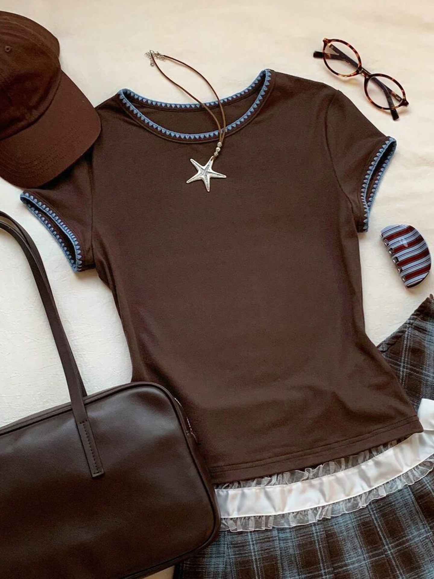 Embroidery Edge Pullover T-Shirt