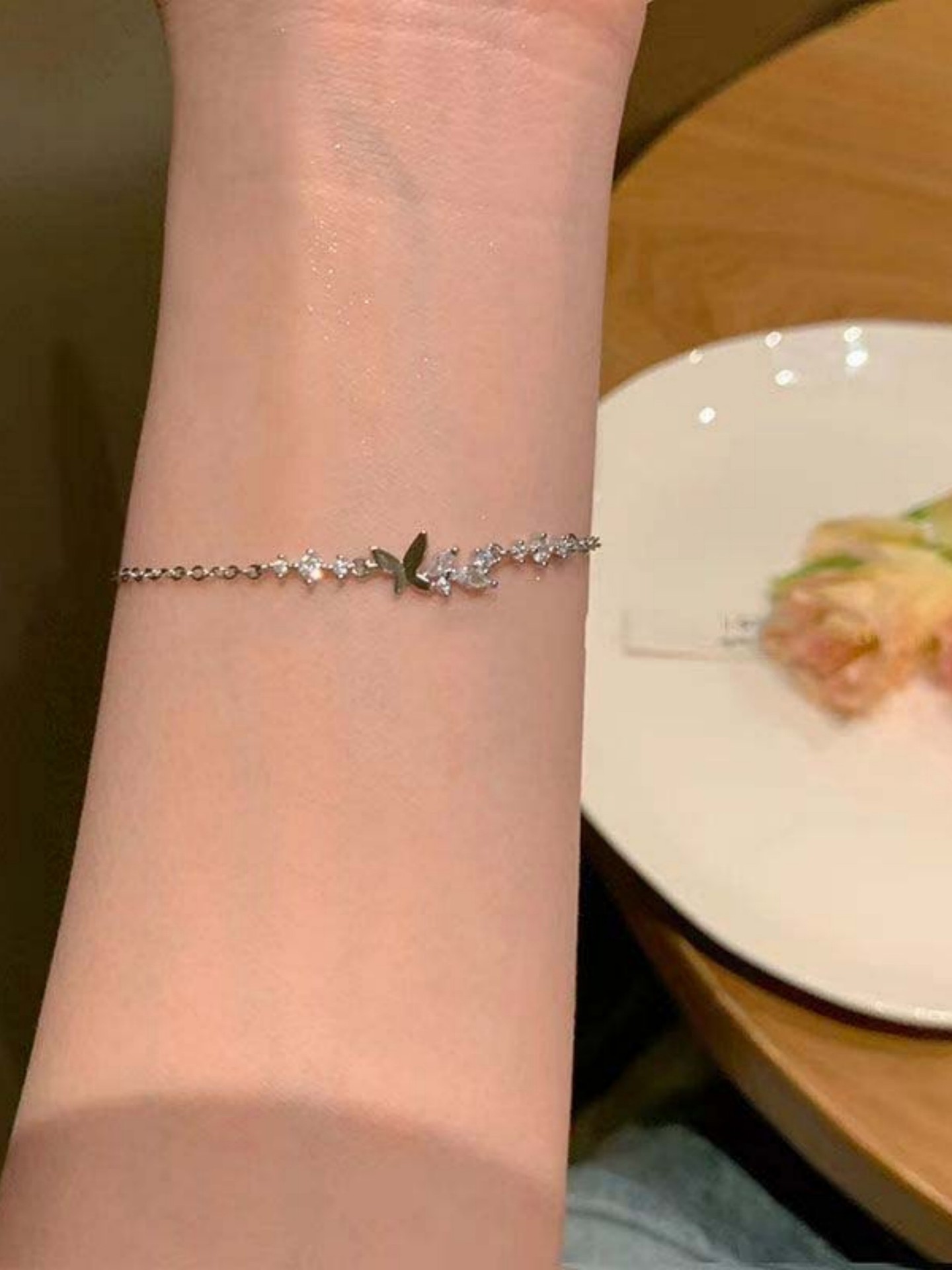 Rhinestone Fashion Bracelet