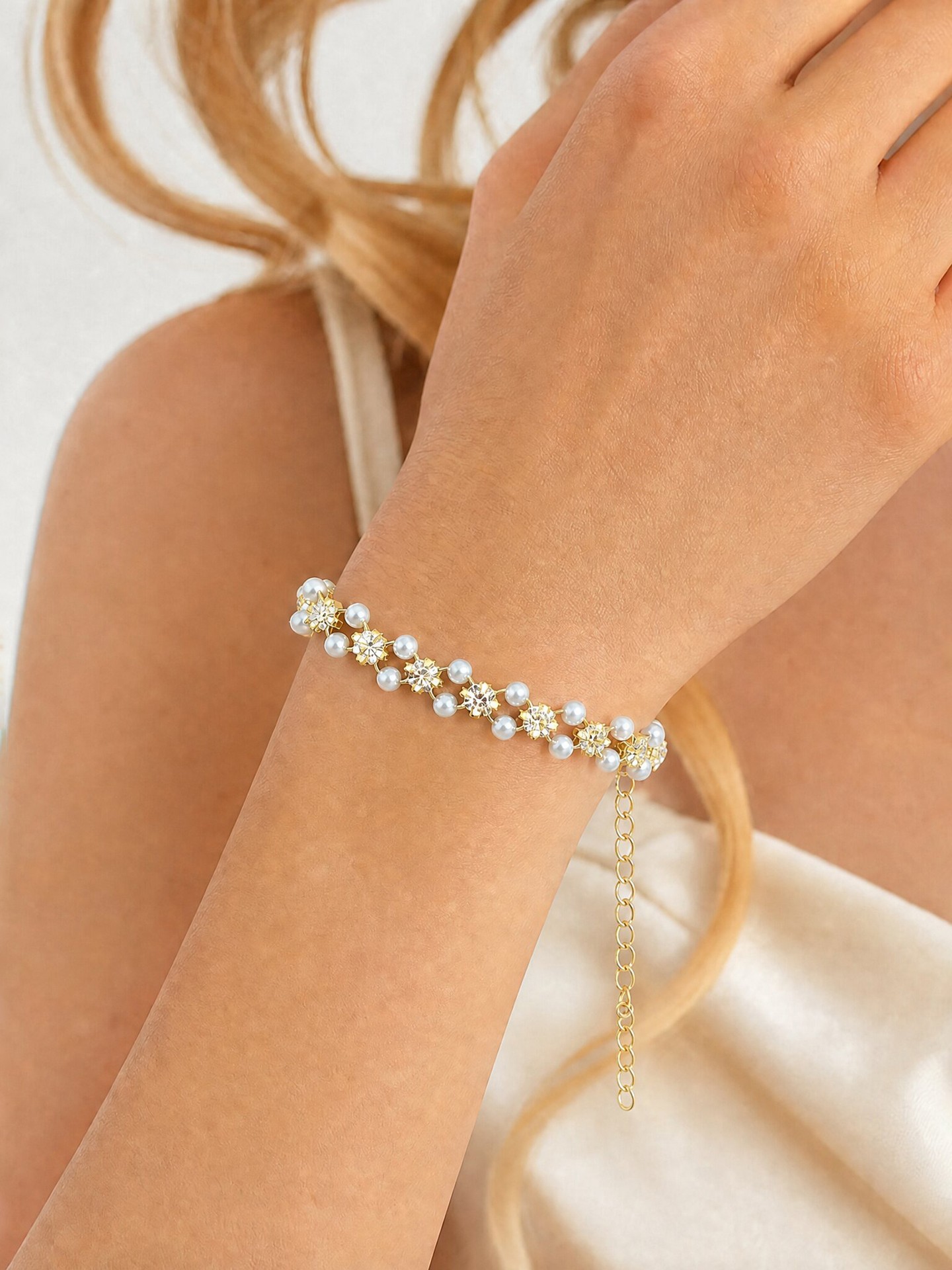 Rhinestone Fashion Bracelet