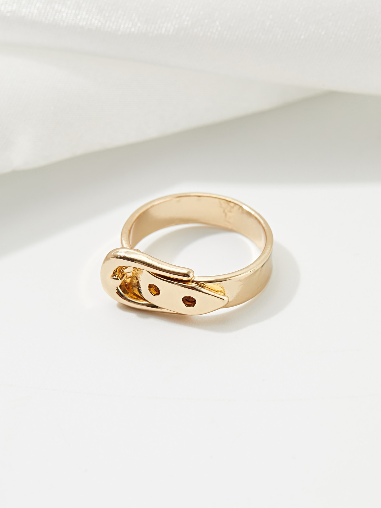 Belt Design Ring