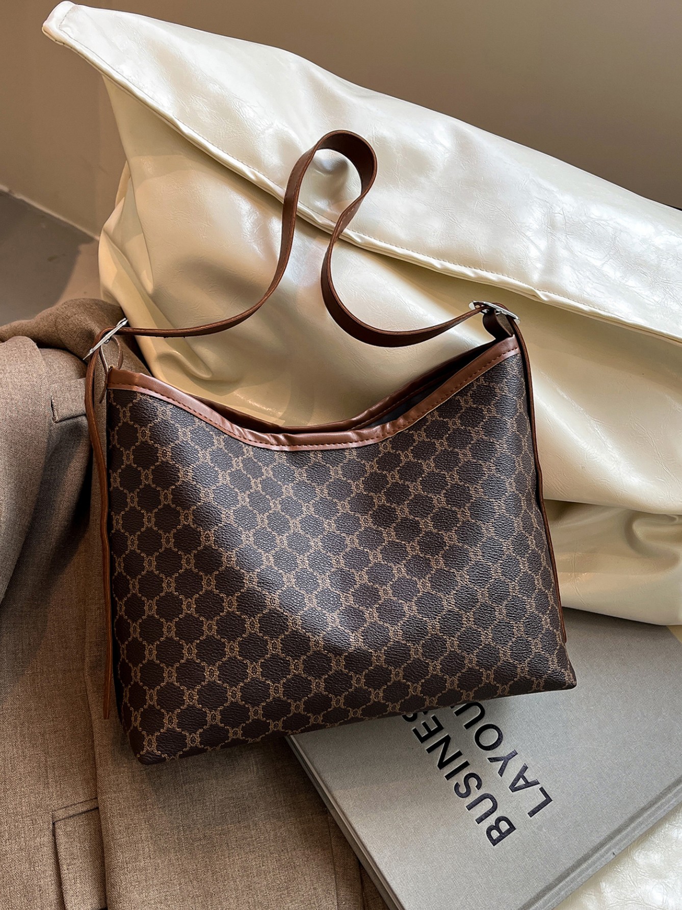 Adjustable Buckle Totes Bag