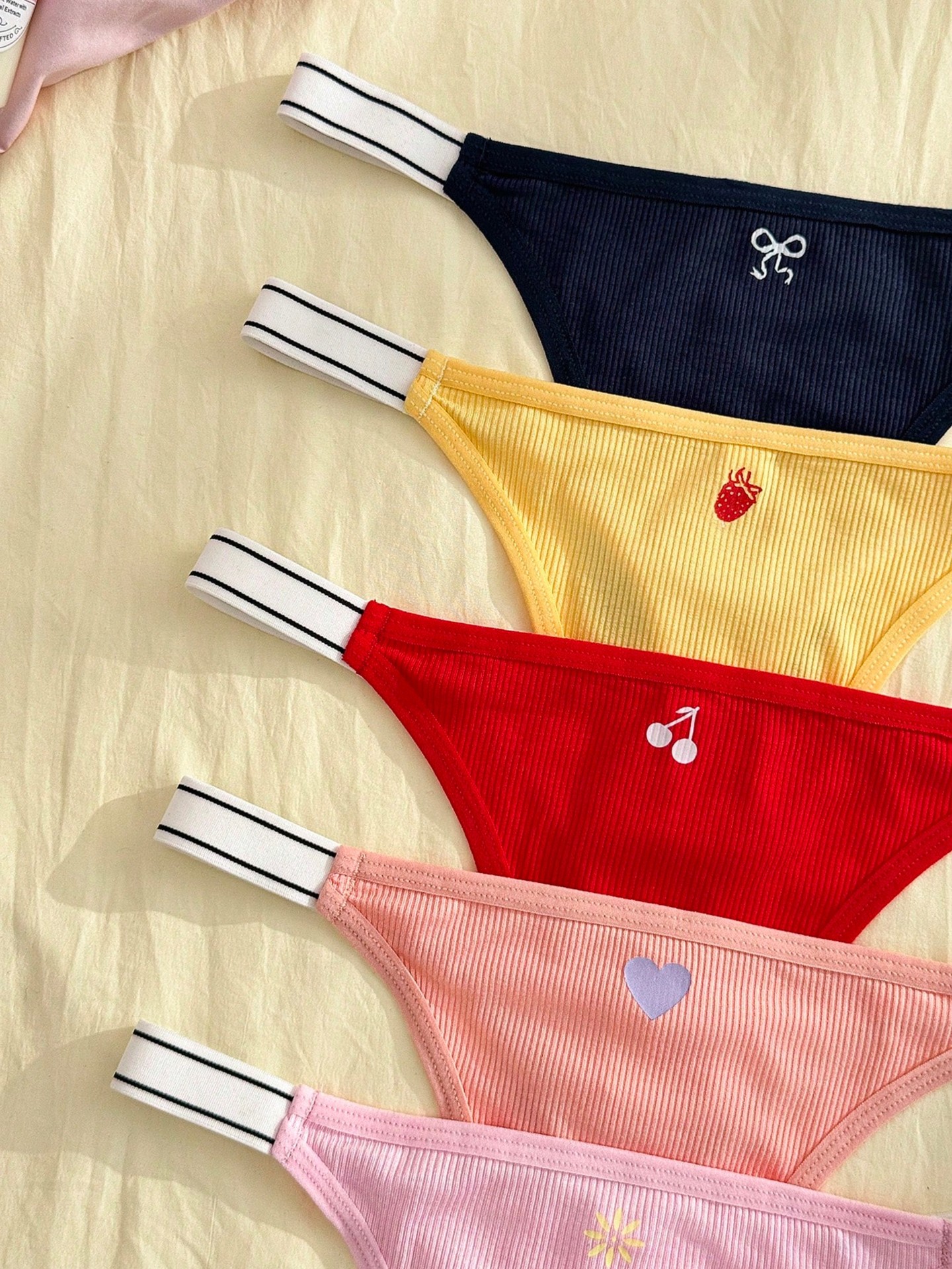 Elastic Thongs