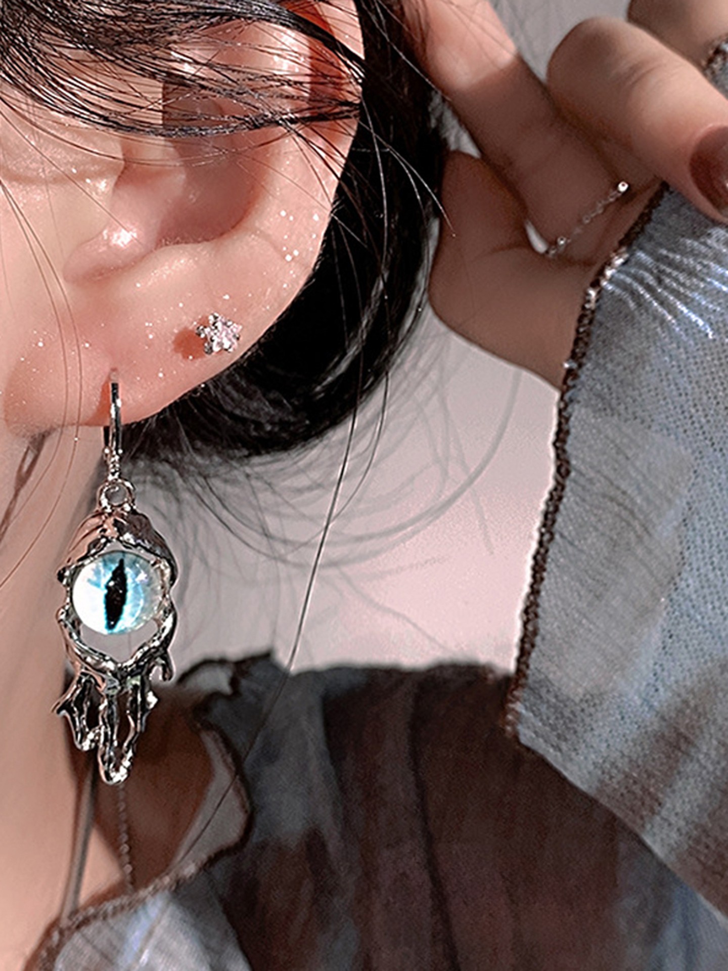 Eyes Artificial Jewellery - Dangle