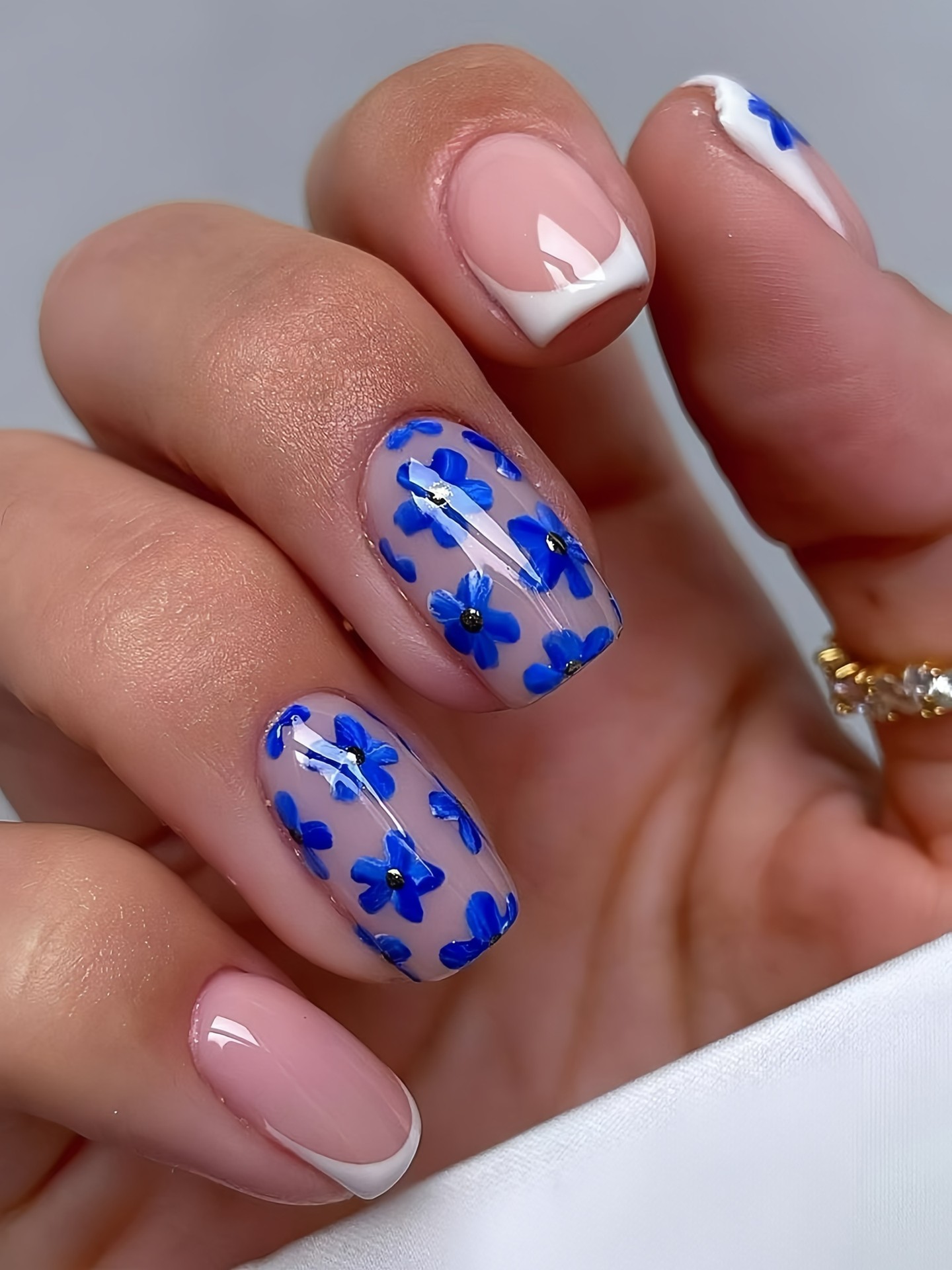 Pattern Press on Nails