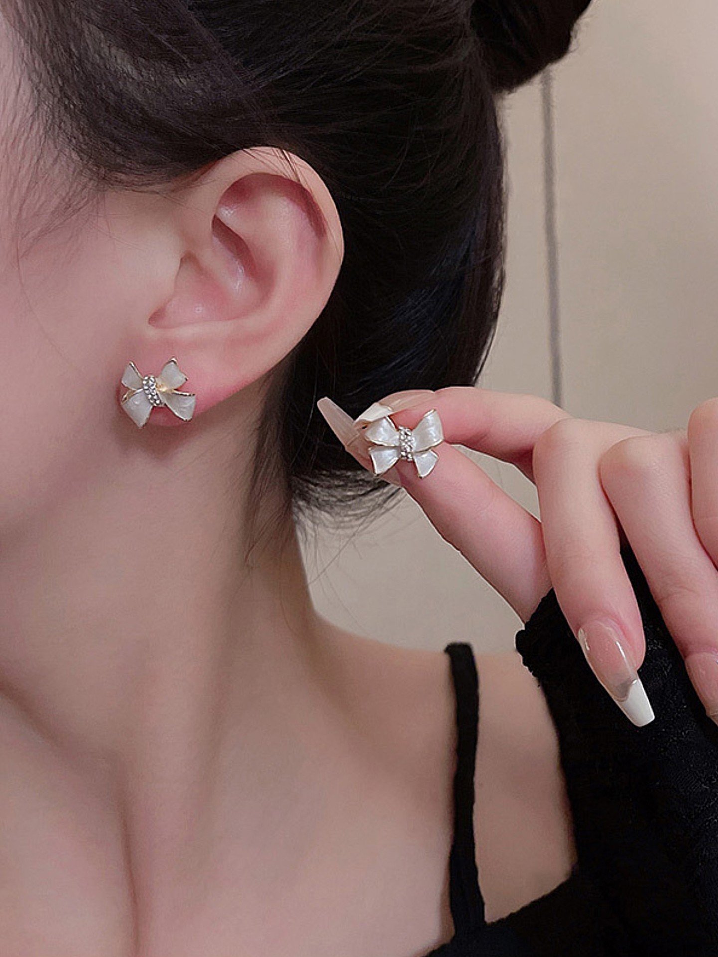 Bow Artificial Jewellery - Stud
