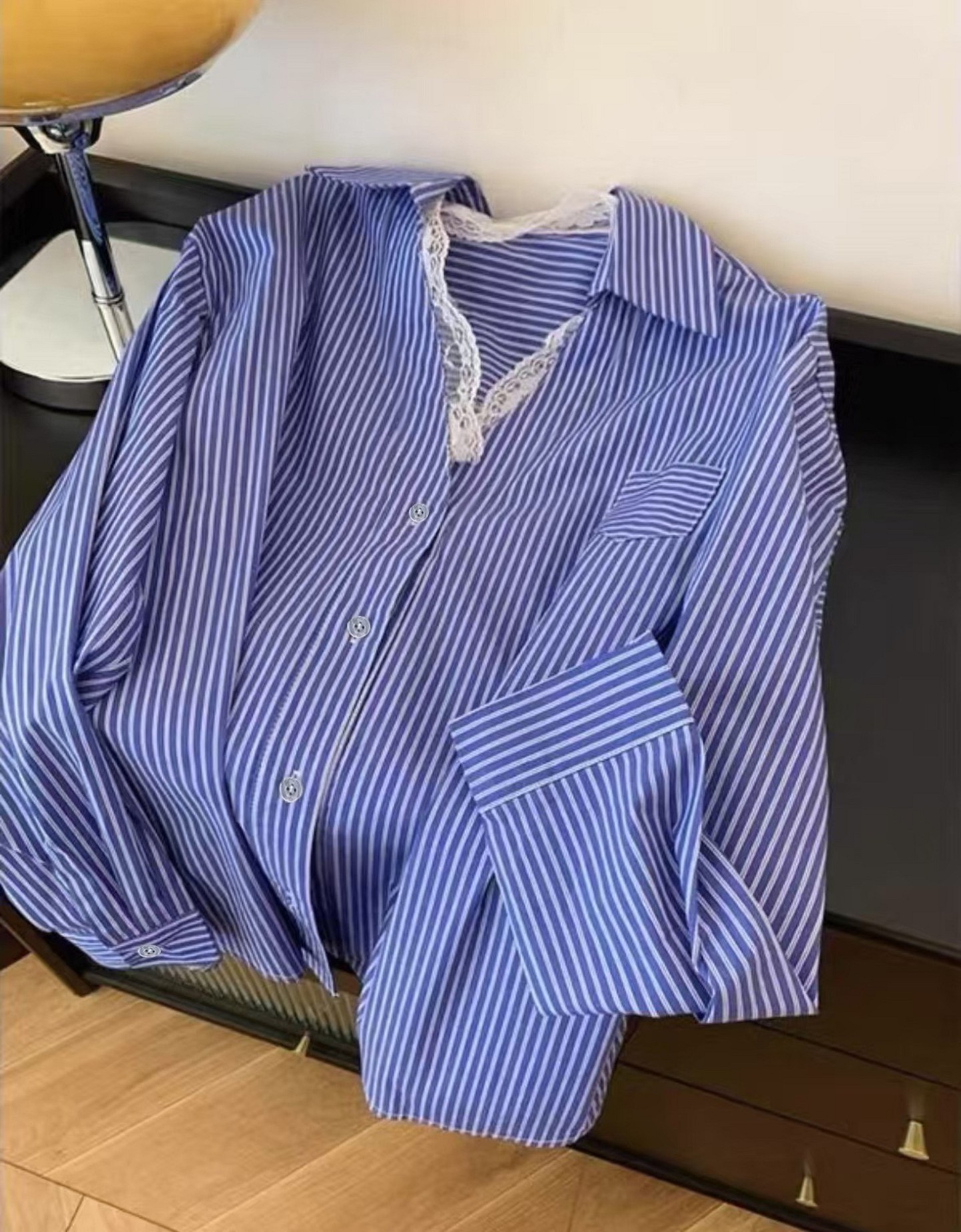 Casual Shirt Sleeve Striped Lace-Trimmed Loose blouse