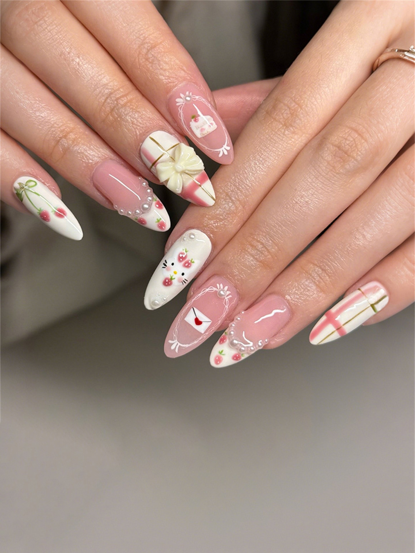 Pearled Press On Nails