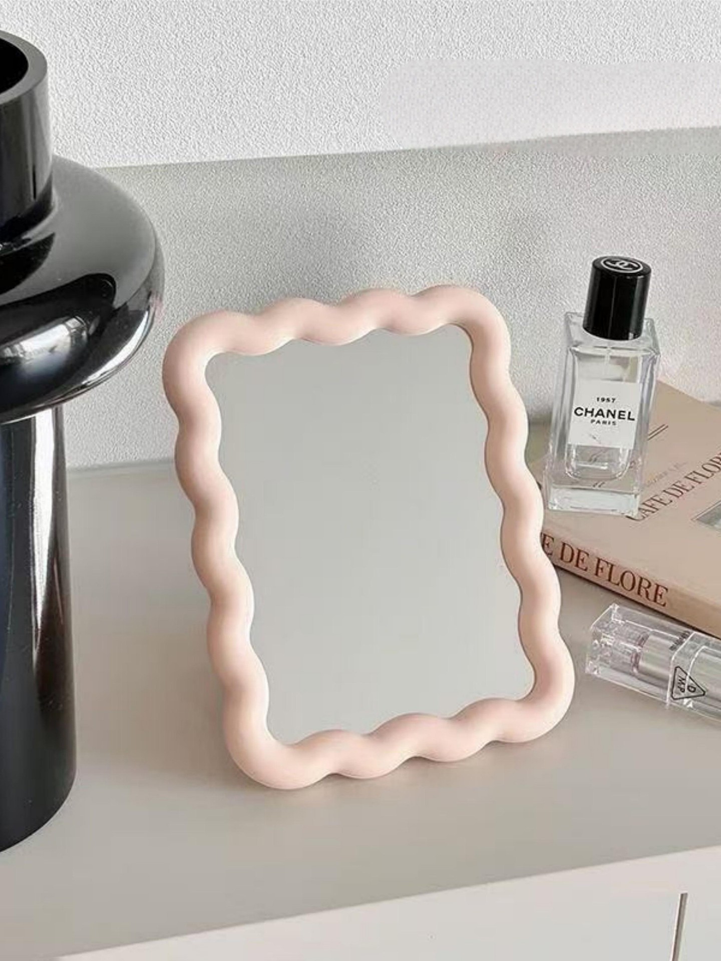 Mirror Surface Makeup Mirror