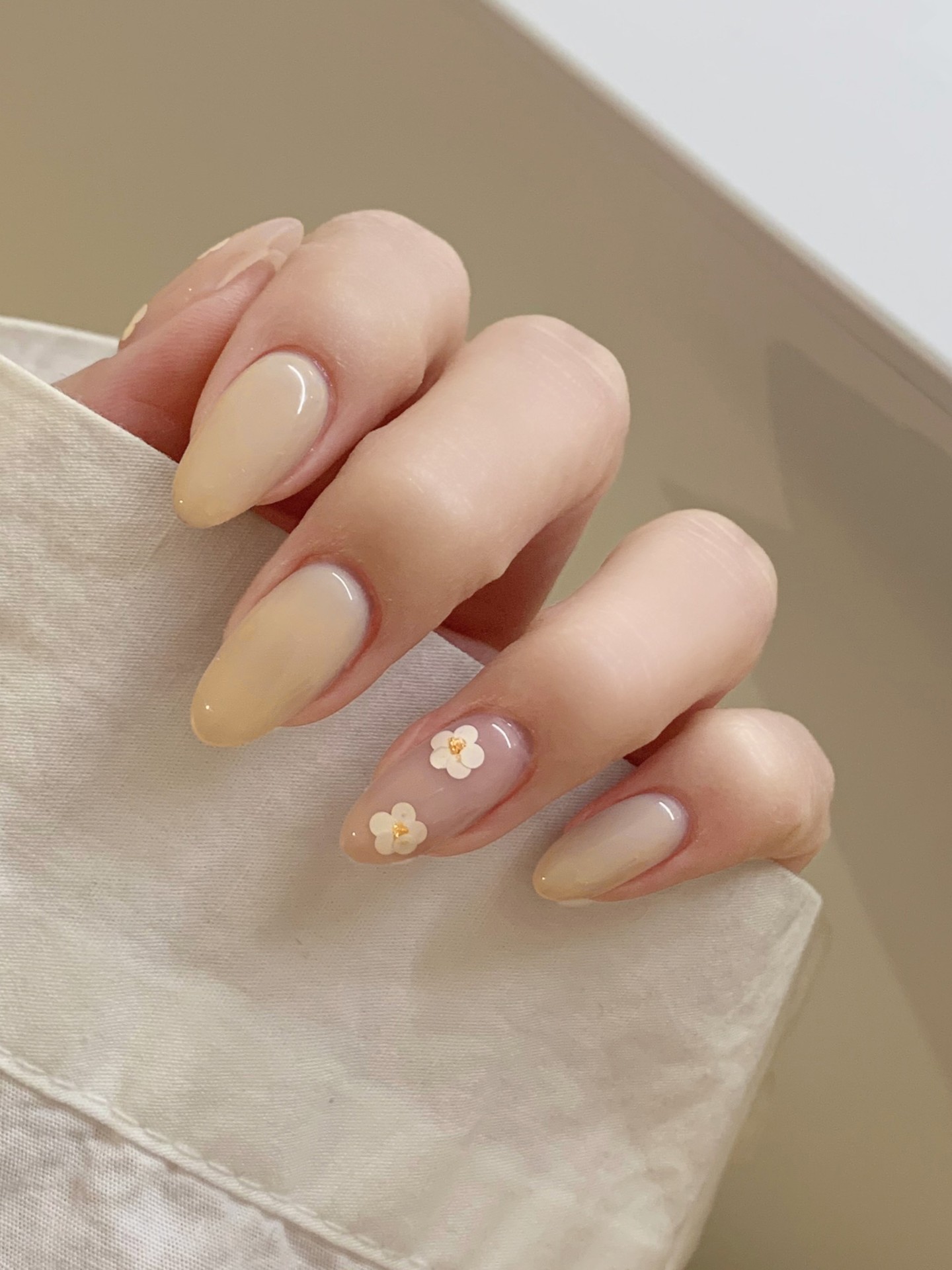 Flowers Artificial Nails