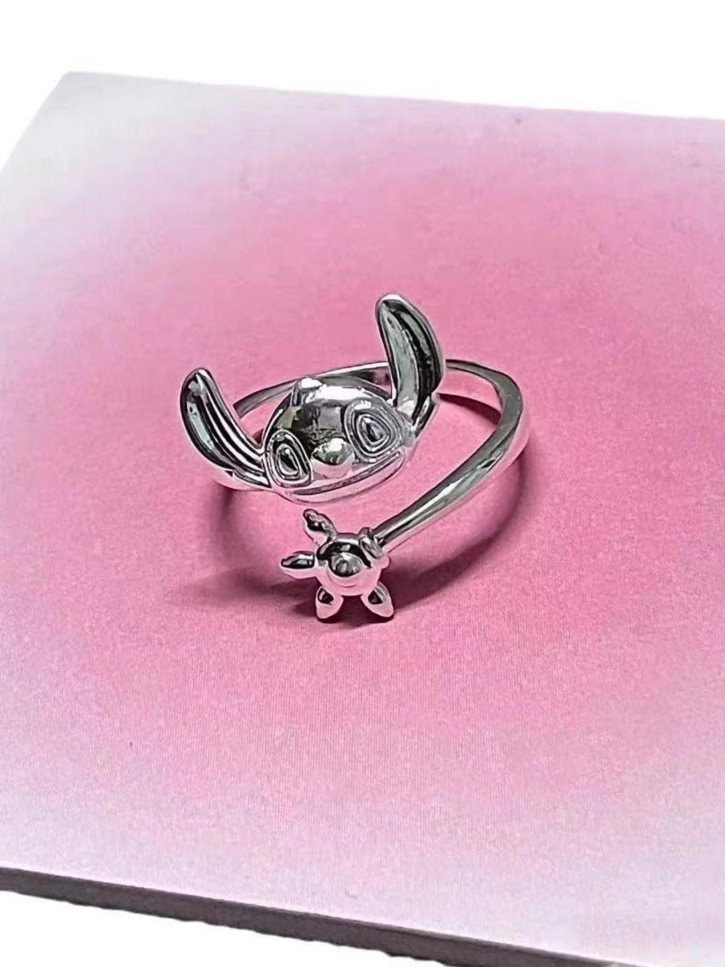 Stitch Fashion Ring