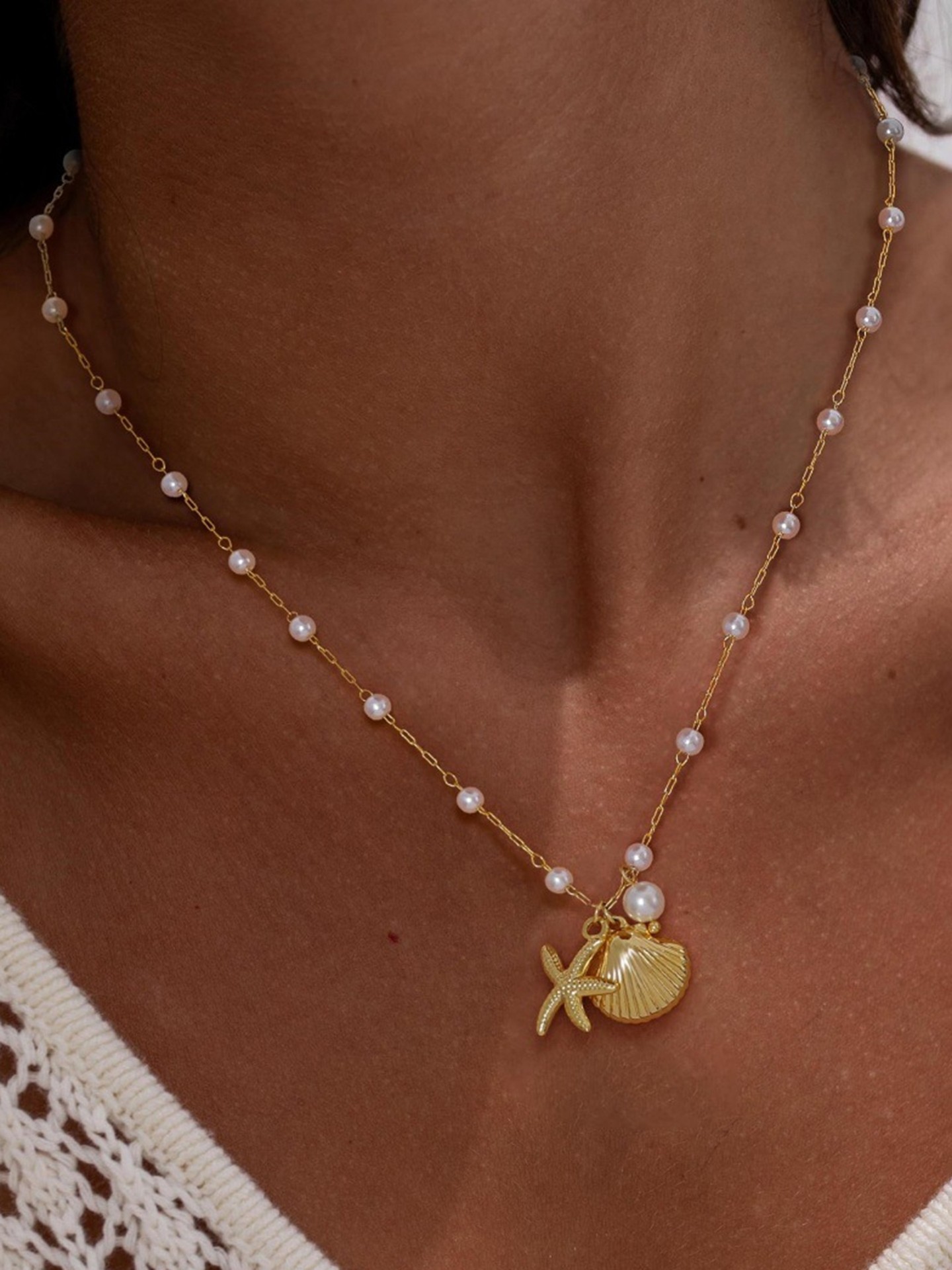 Shell Artificial jewellery - Pendant Necklace