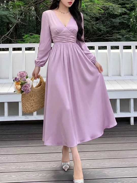 woman in black dress Gloss Mini – Sexy Party Outfit Black friday 2025 Color:Sea Green Light Pink Quinceanera Dresses This style has a