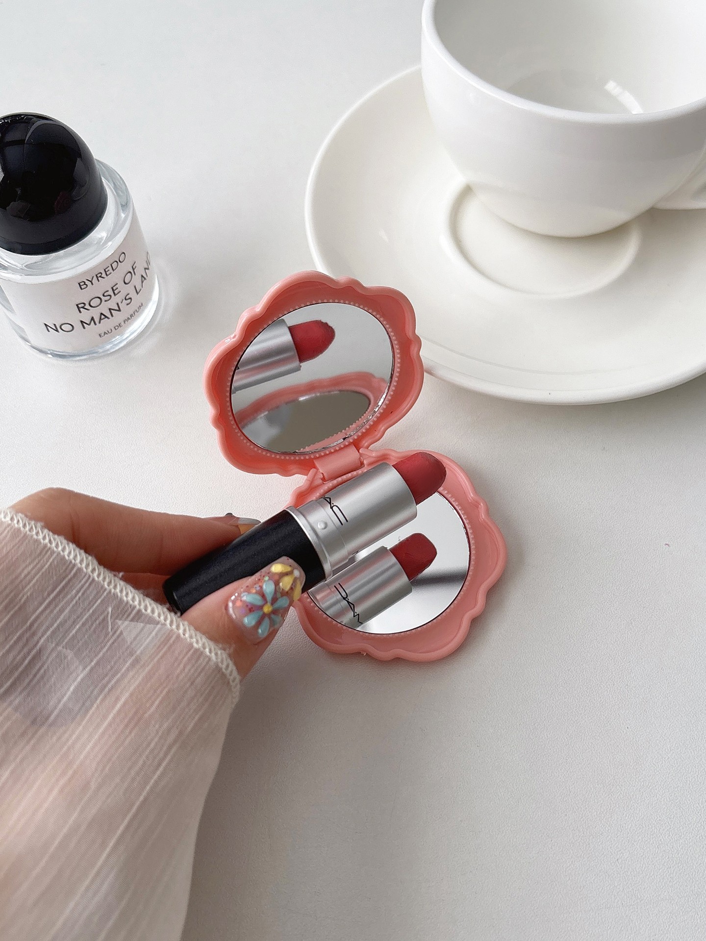 3D Rose Mini Travel Makeup Mirror