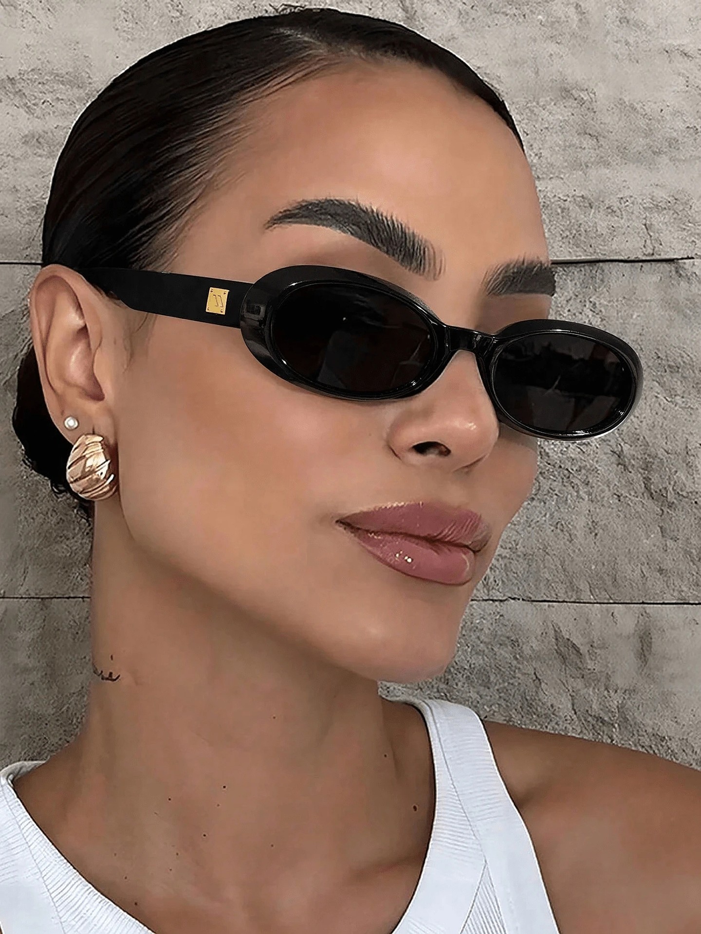 Metal Detail Retro Sunglasses