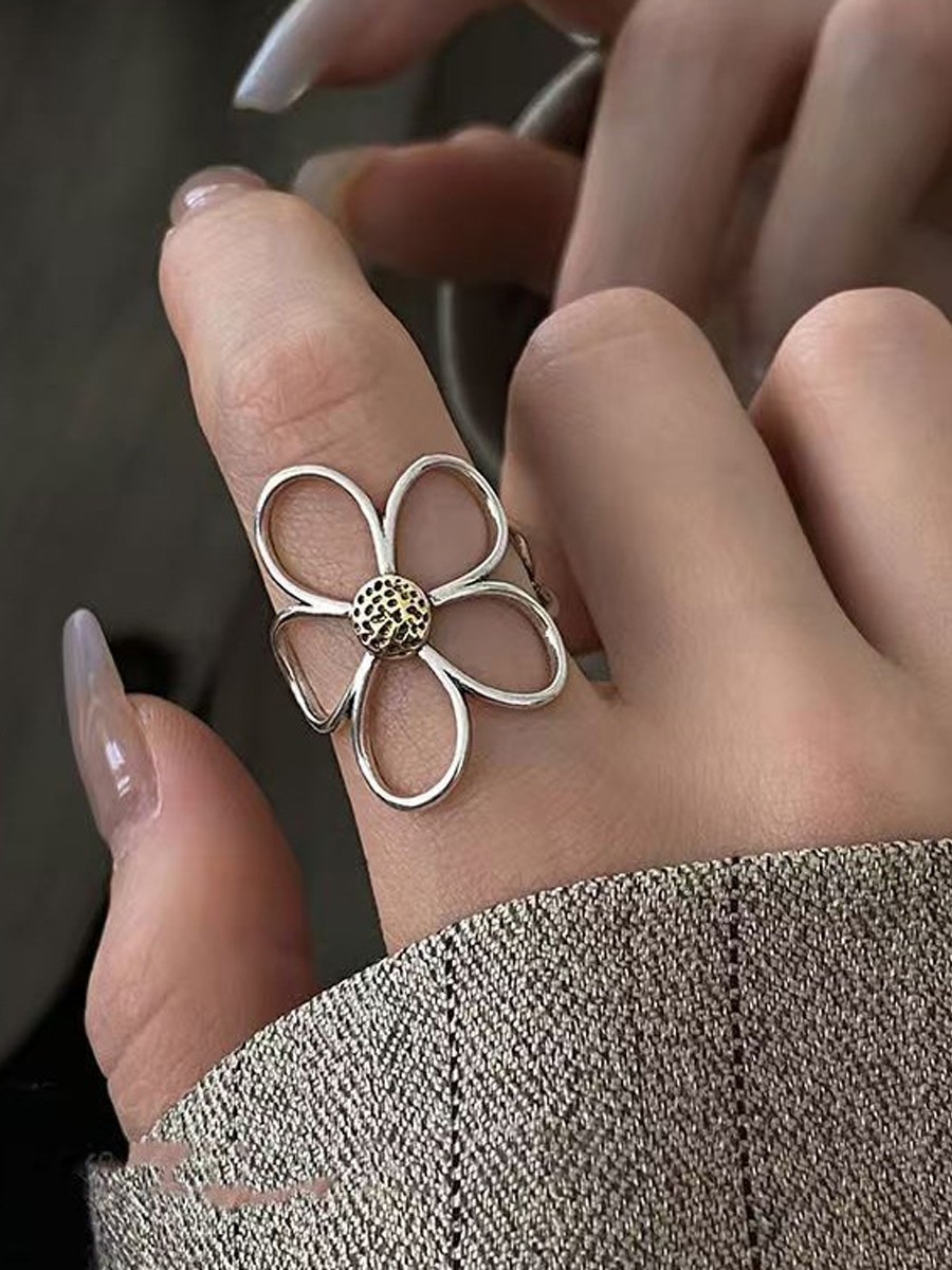Flowers Fashion Ring