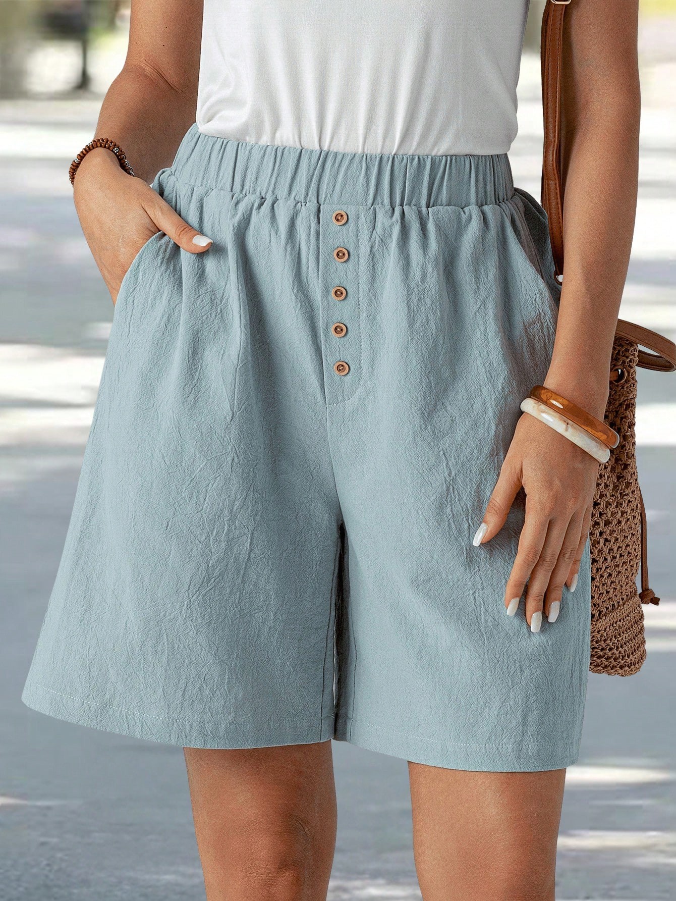 Buttoned Wide leg Shorts