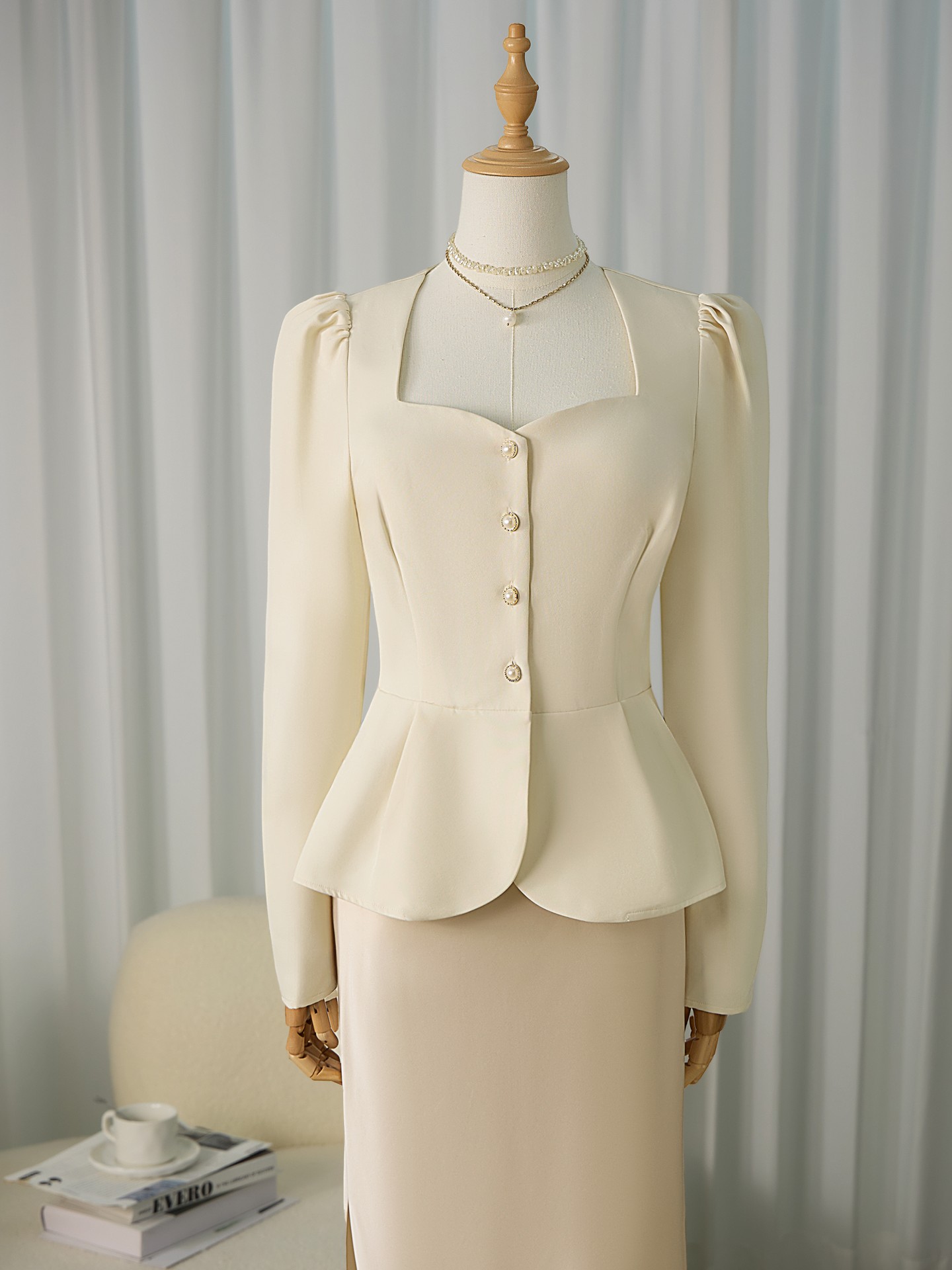 Chic Square Neck Puff Sleeve Blouse
